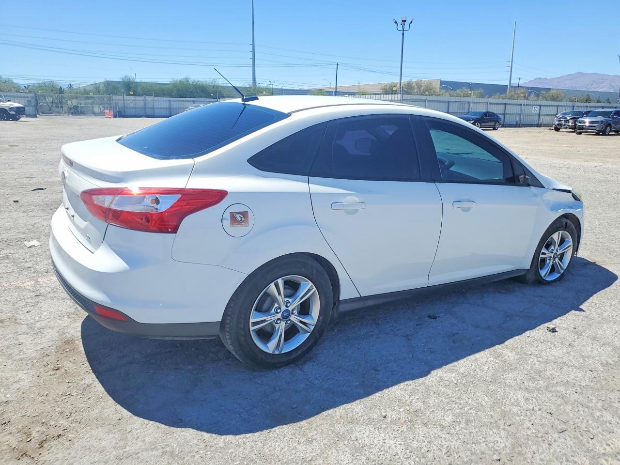 2012 Ford Focus Se Белый vin: 1FAHP3F25CL294500