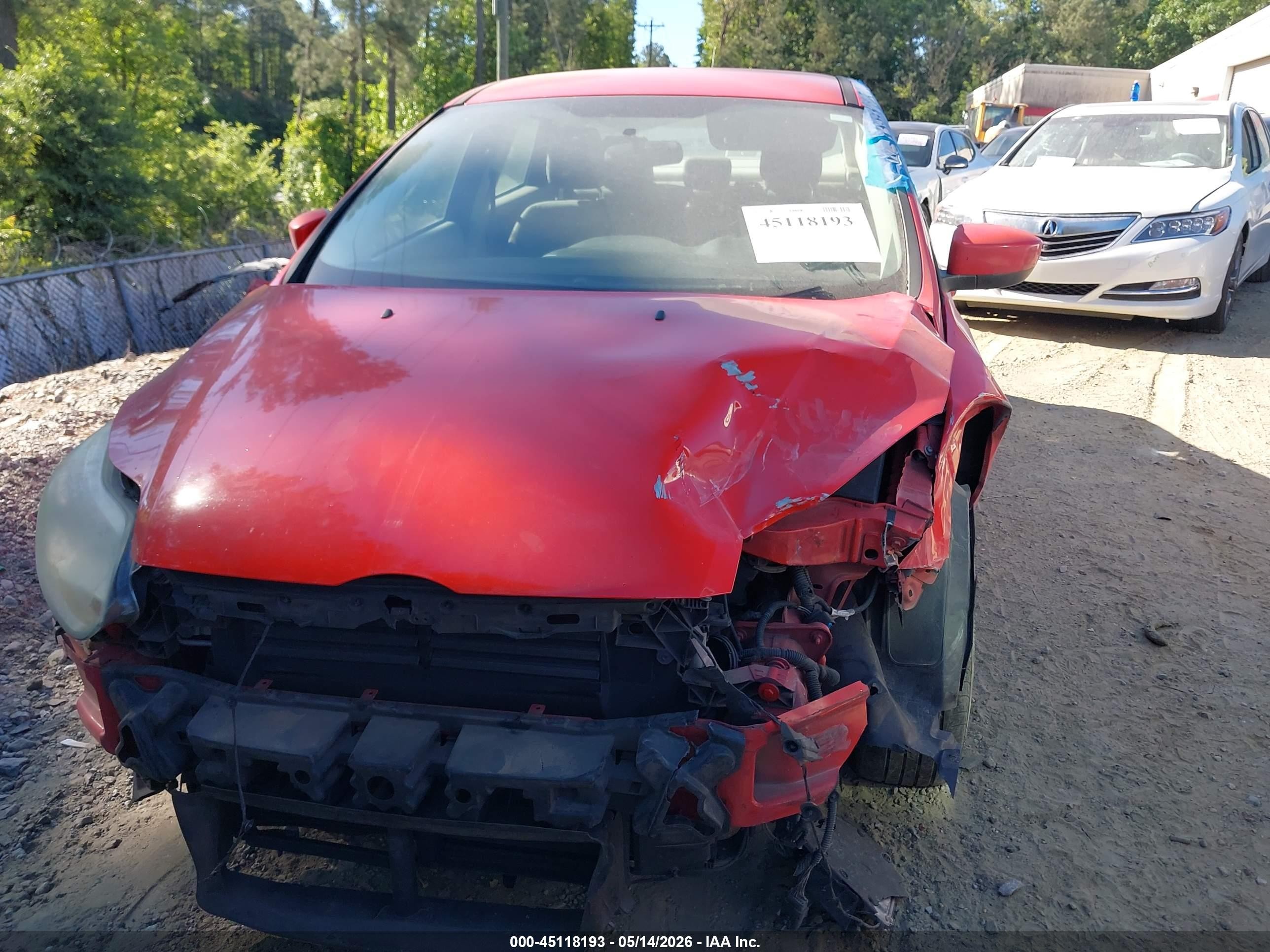 2012 Ford Focus Se Red vin: 1FAHP3F25CL333277