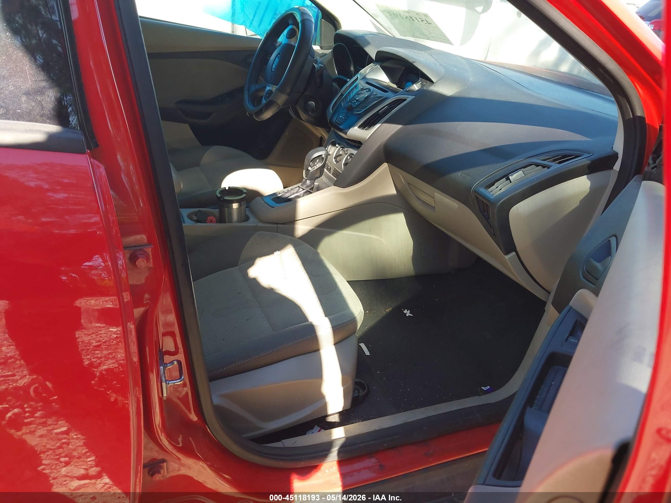 2012 Ford Focus Se Red vin: 1FAHP3F25CL333277