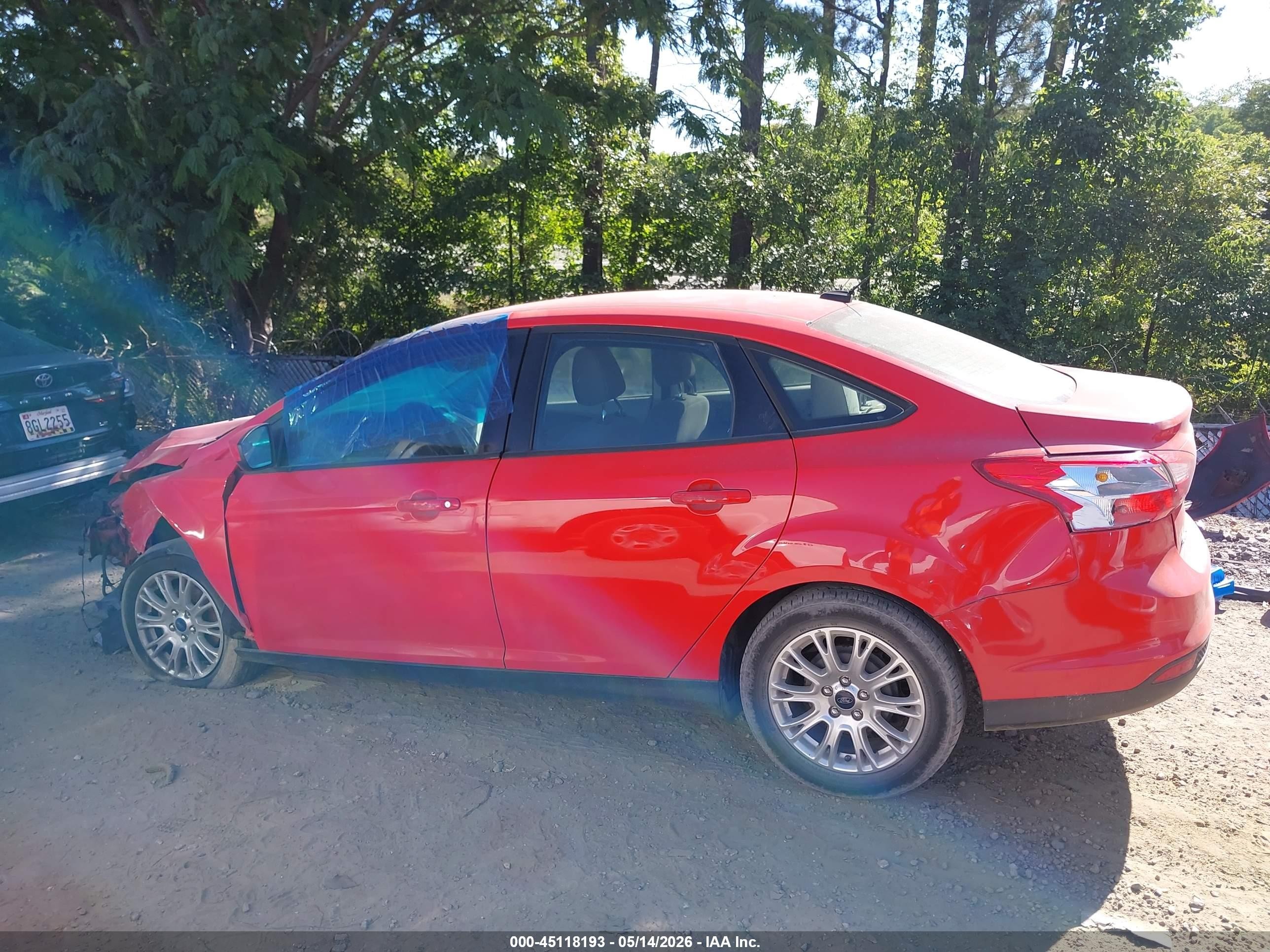 2012 Ford Focus Se Red vin: 1FAHP3F25CL333277
