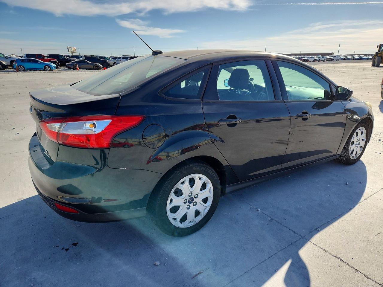 2012 Ford Focus Se Black vin: 1FAHP3F25CL381880