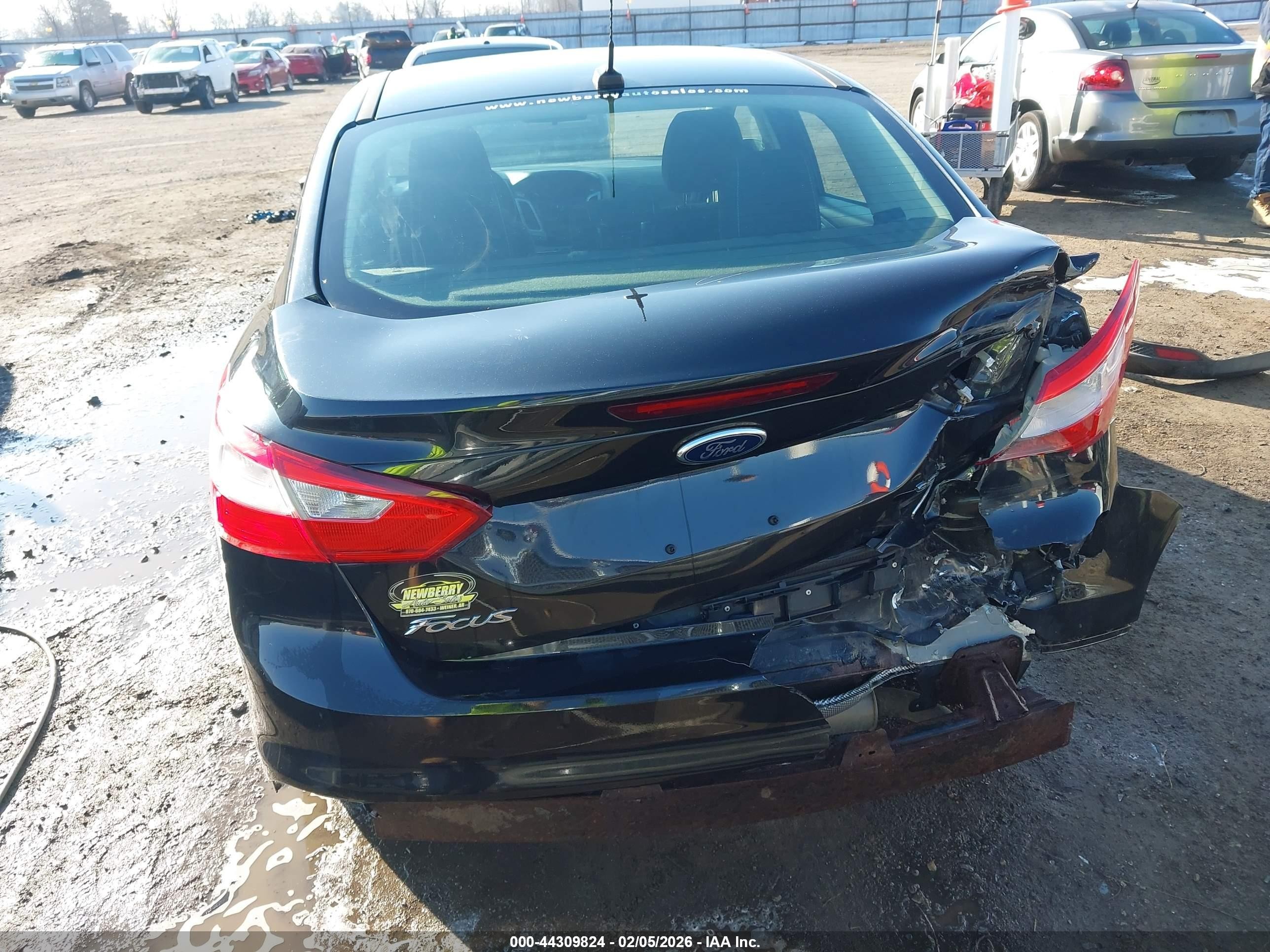 2012 Ford Focus Se Черный vin: 1FAHP3F25CL405305