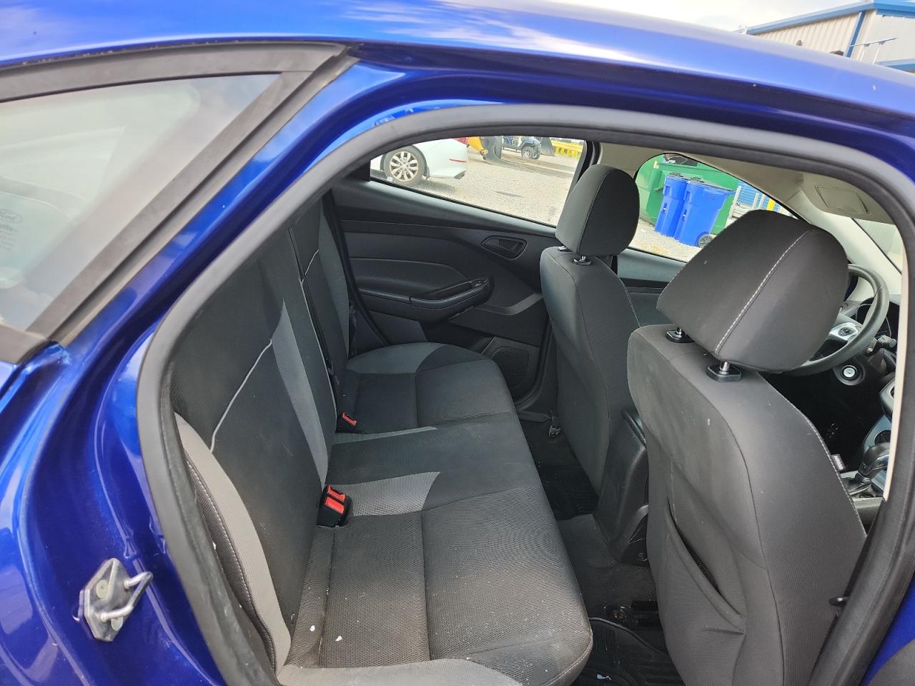 2012 Ford Focus Se Blue vin: 1FAHP3F25CL422637