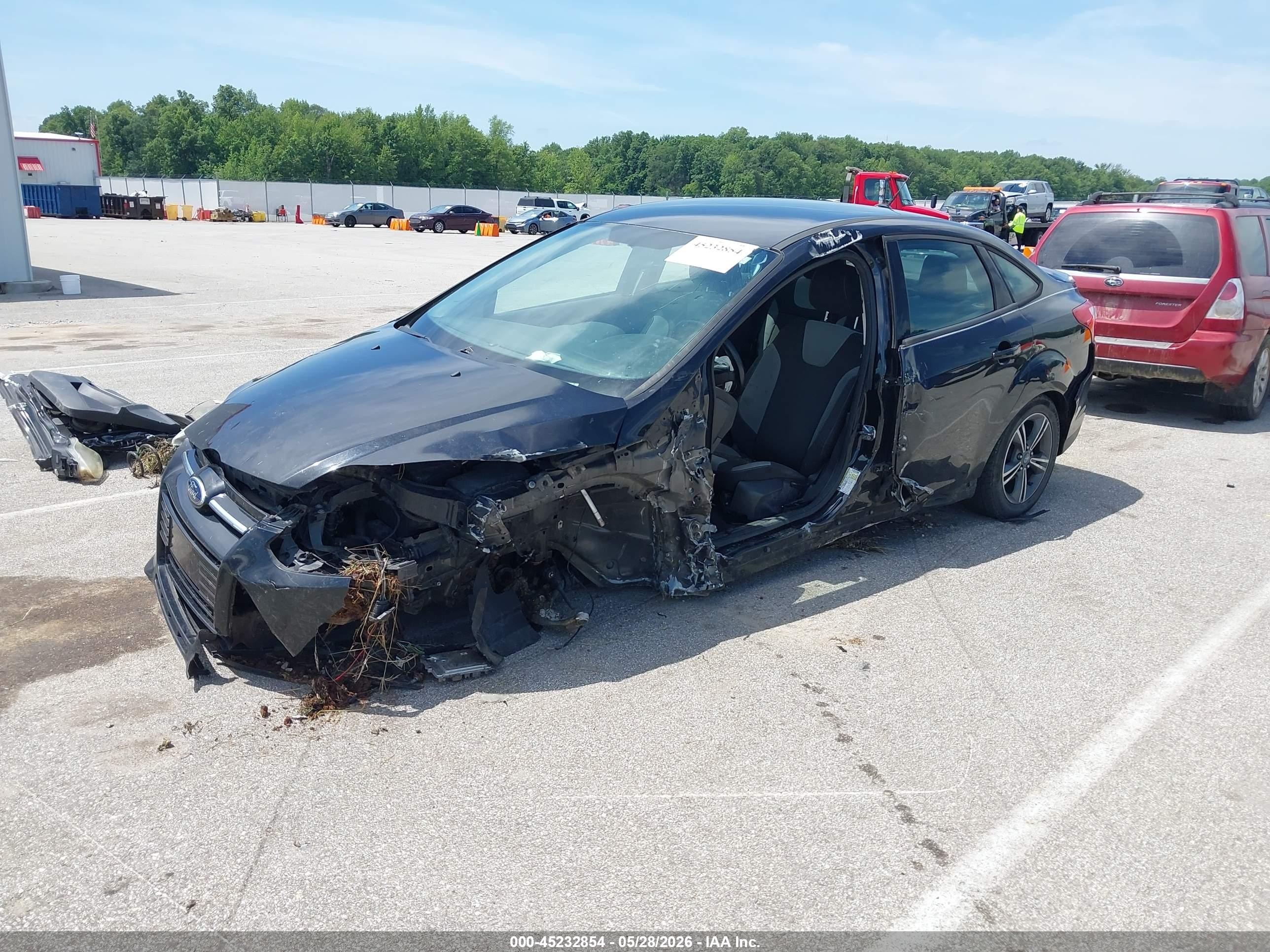 2012 Ford Focus Se Черный vin: 1FAHP3F25CL444895
