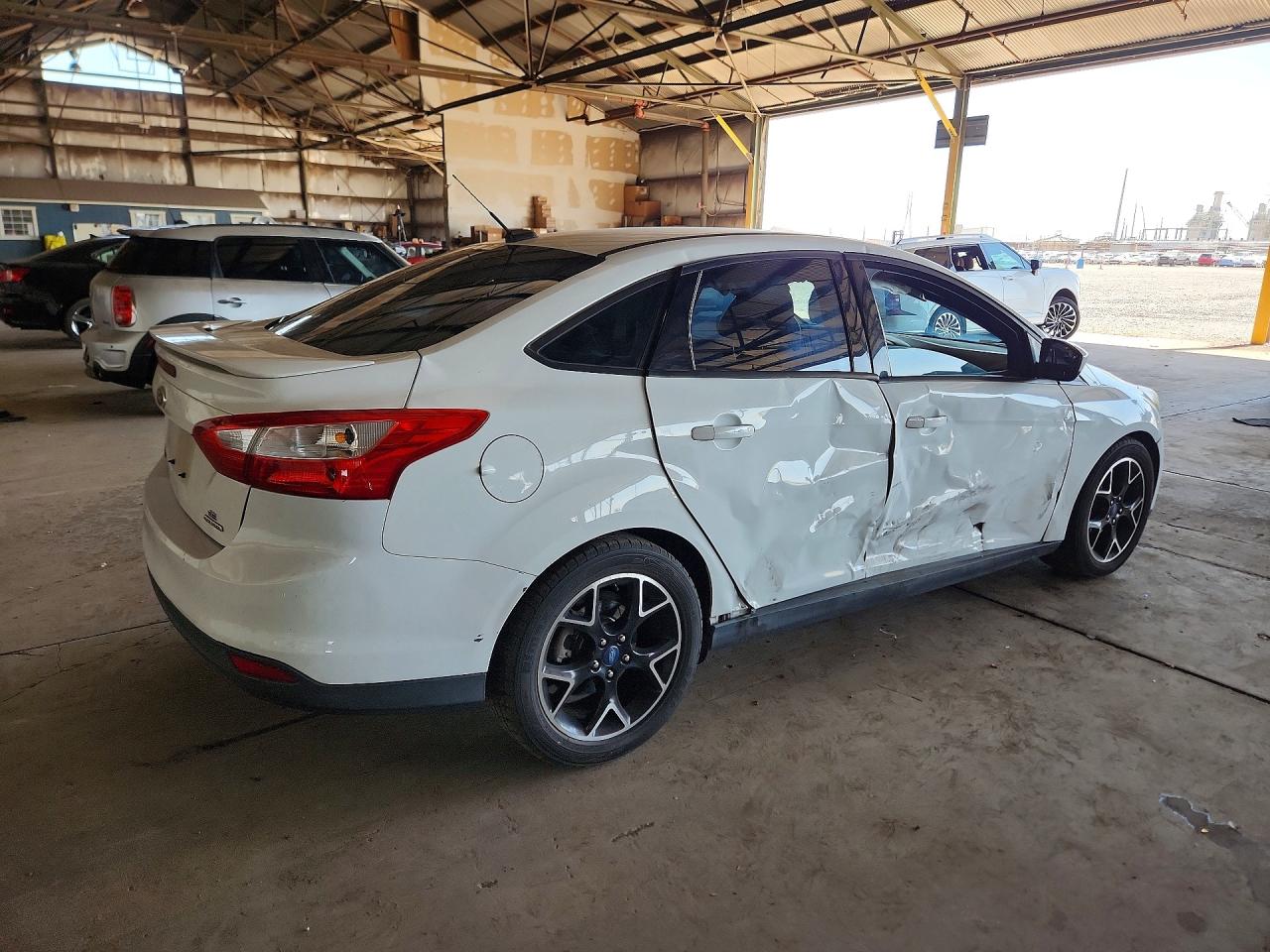 2012 Ford Focus Se White vin: 1FAHP3F25CL452494