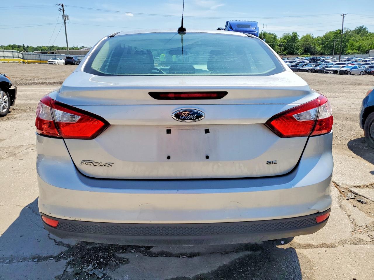 2012 Ford Focus Se Silver vin: 1FAHP3F26CL104669