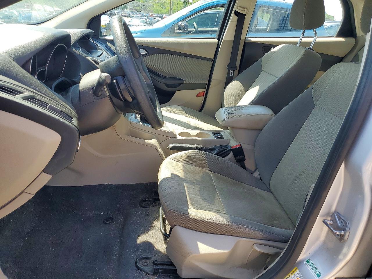 2012 Ford Focus Se Silver vin: 1FAHP3F26CL104669