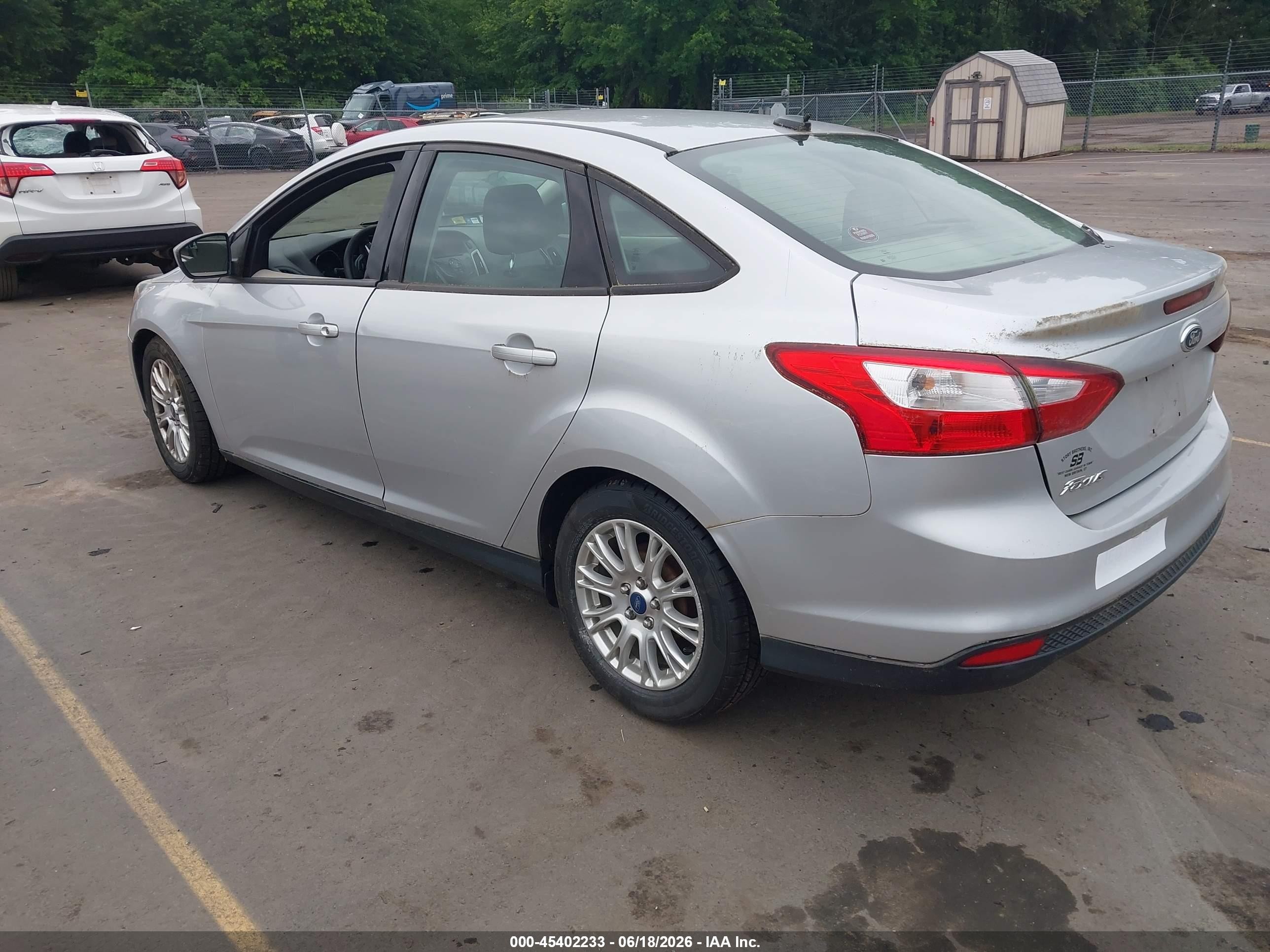 2012 Ford Focus Se Silver vin: 1FAHP3F26CL121228