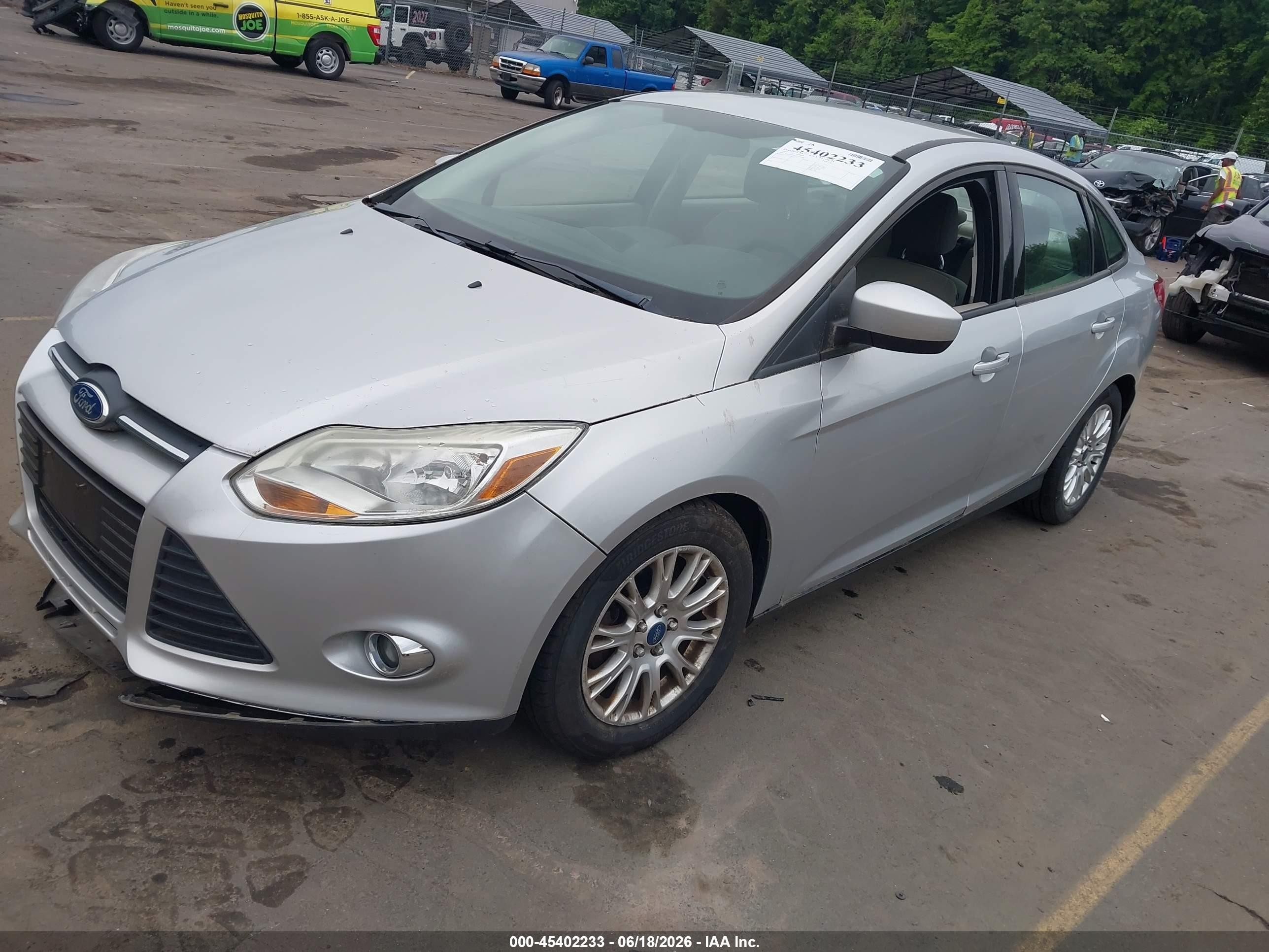 2012 Ford Focus Se Silver vin: 1FAHP3F26CL121228
