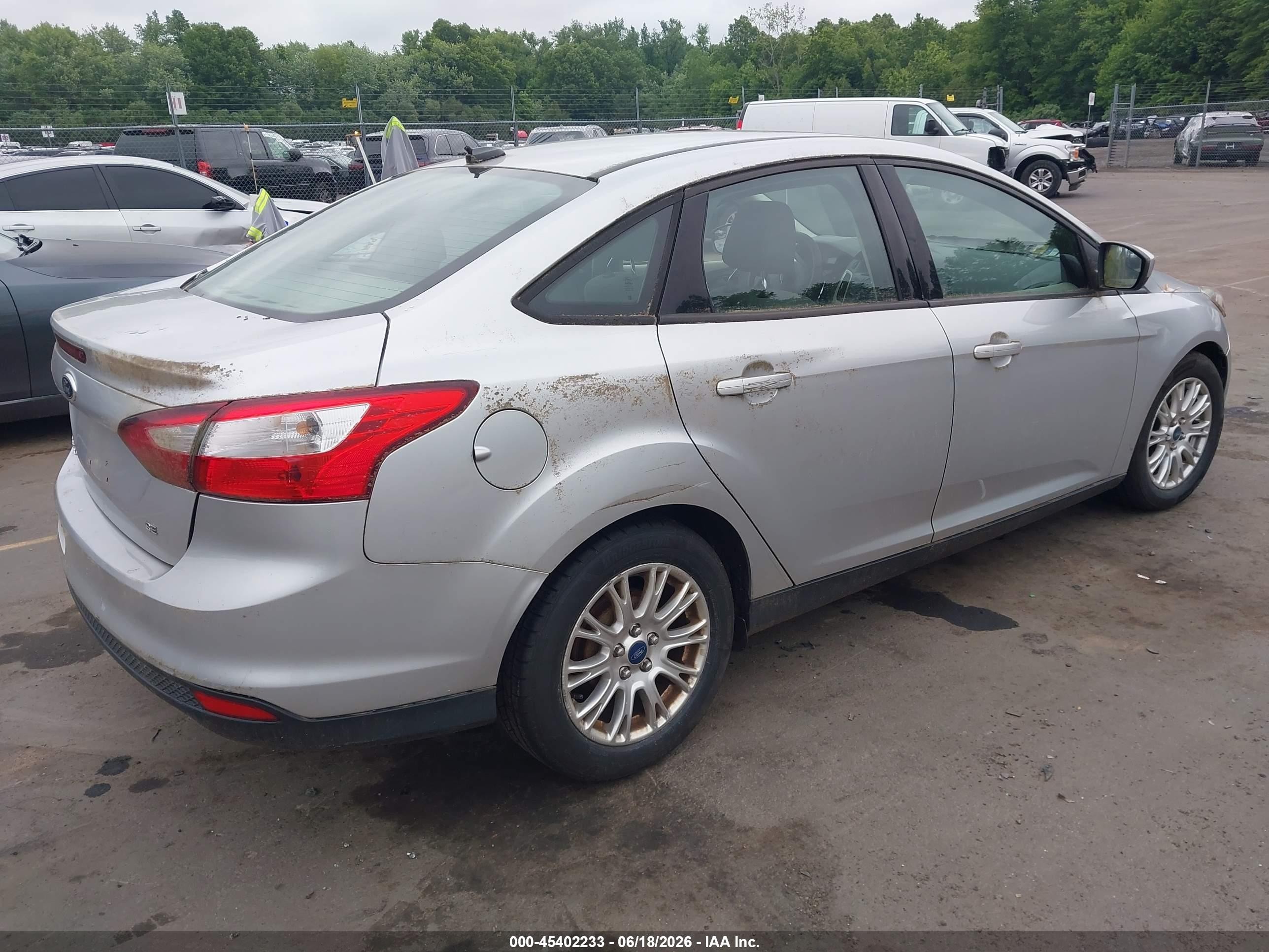 2012 Ford Focus Se Silver vin: 1FAHP3F26CL121228