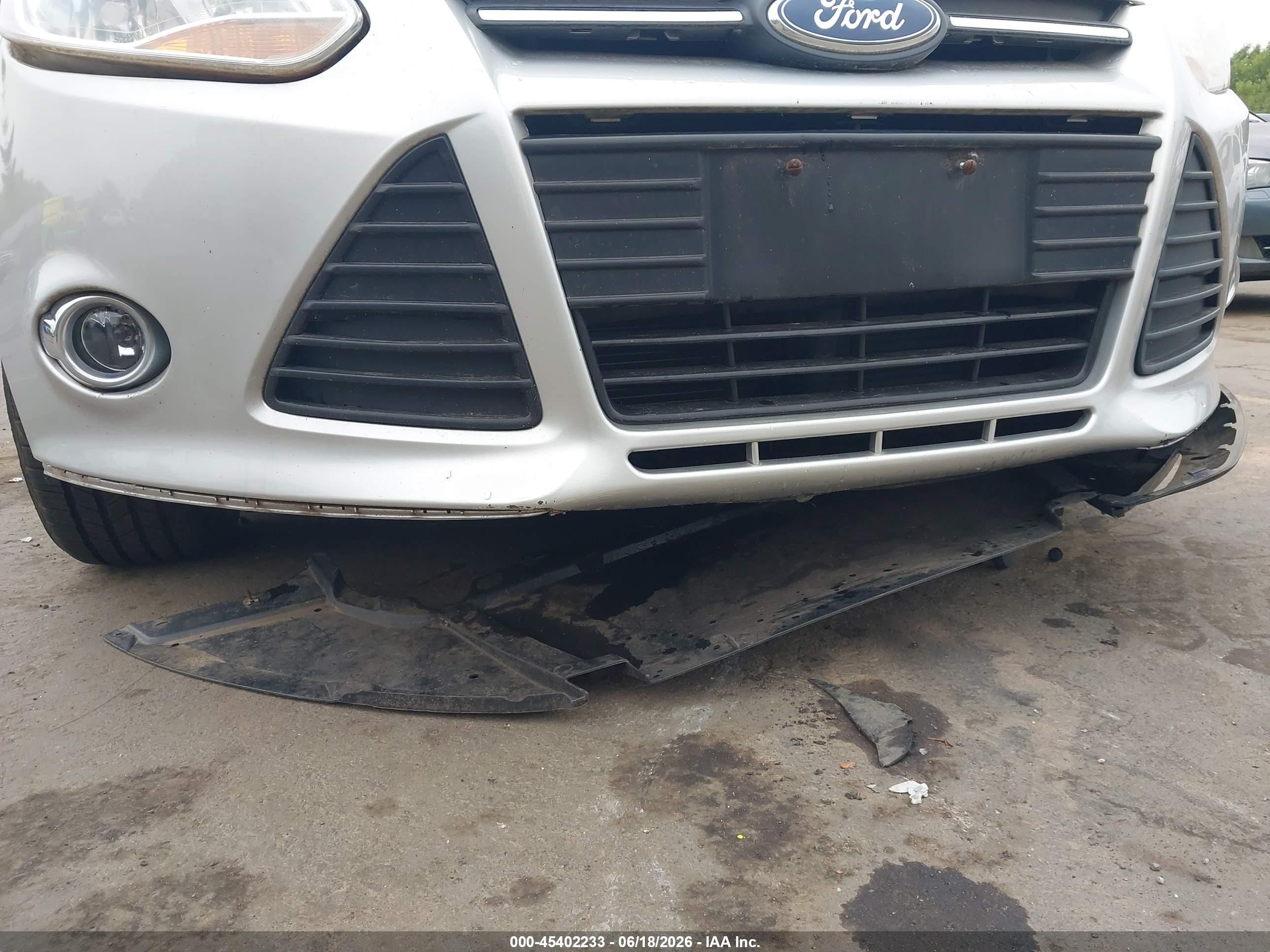 2012 Ford Focus Se Silver vin: 1FAHP3F26CL121228