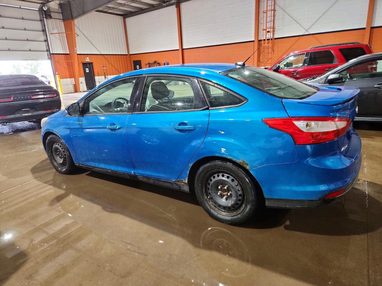 2012 Ford Focus Se Blue vin: 1FAHP3F26CL124095
