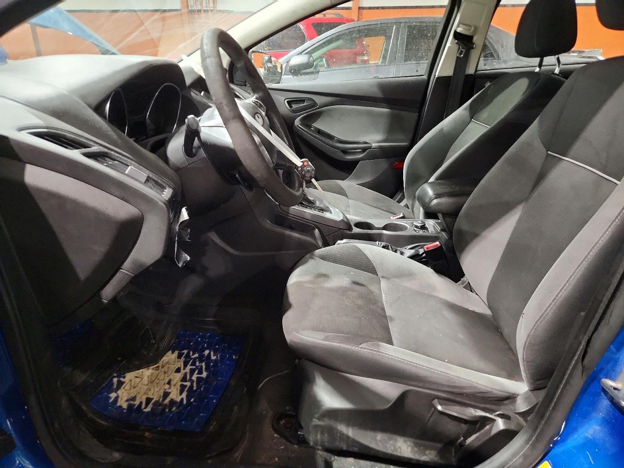 2012 Ford Focus Se Blue vin: 1FAHP3F26CL124095