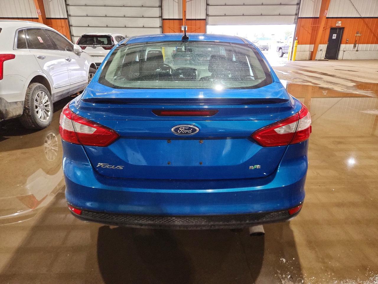 2012 Ford Focus Se Blue vin: 1FAHP3F26CL124095