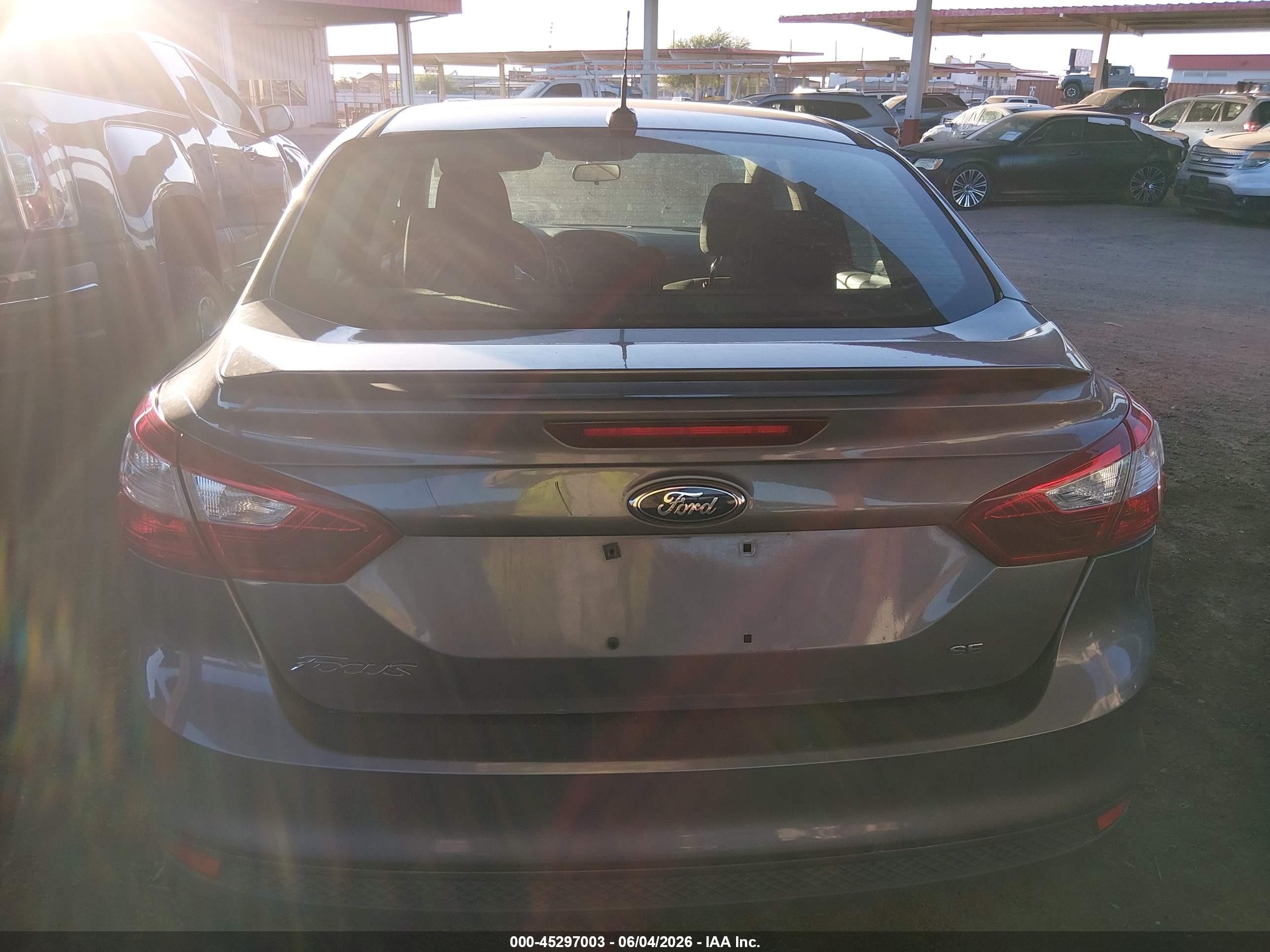 2012 Ford Focus Se Silver vin: 1FAHP3F26CL161552