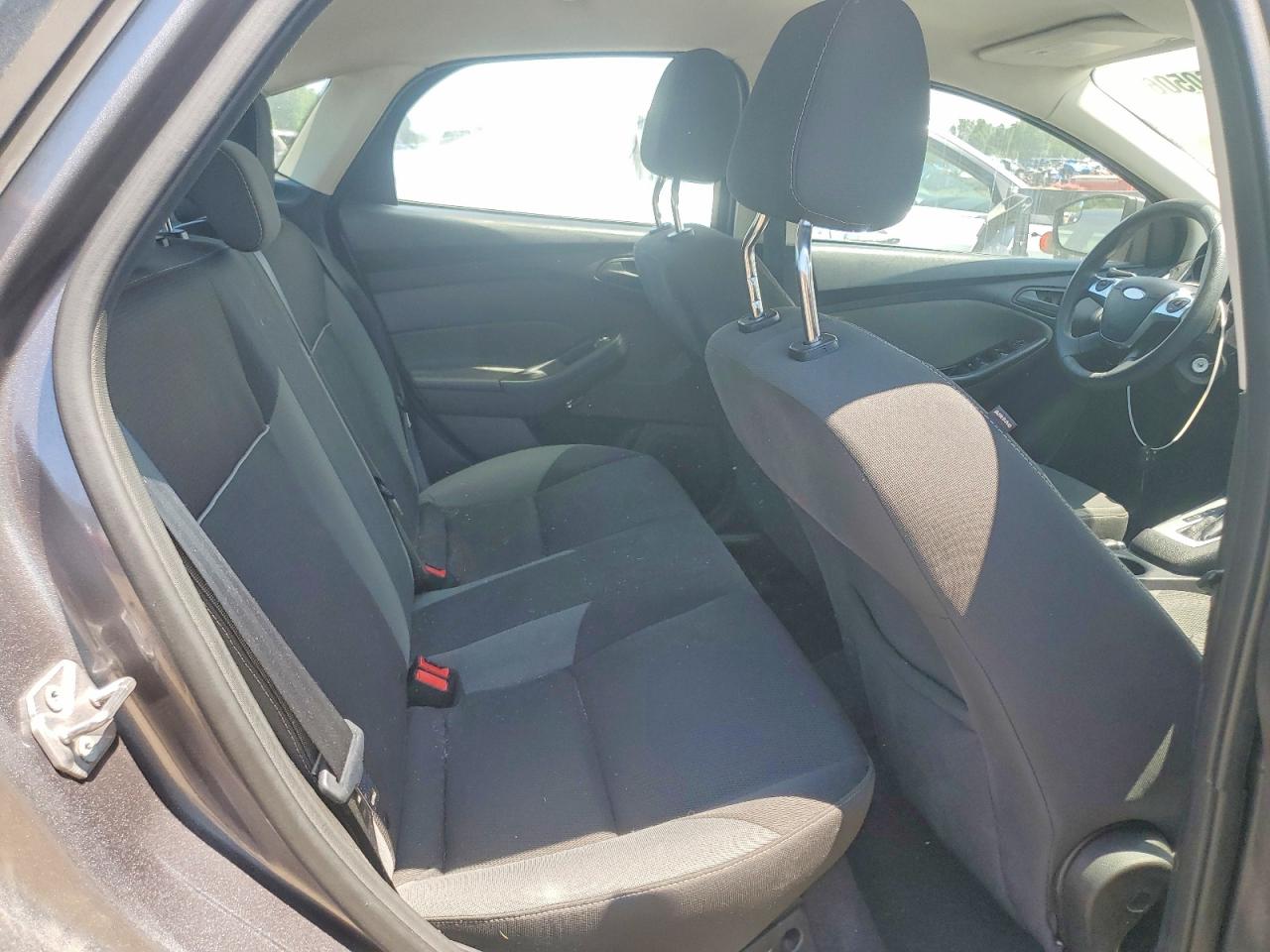 2012 Ford Focus Se Gray vin: 1FAHP3F26CL162572