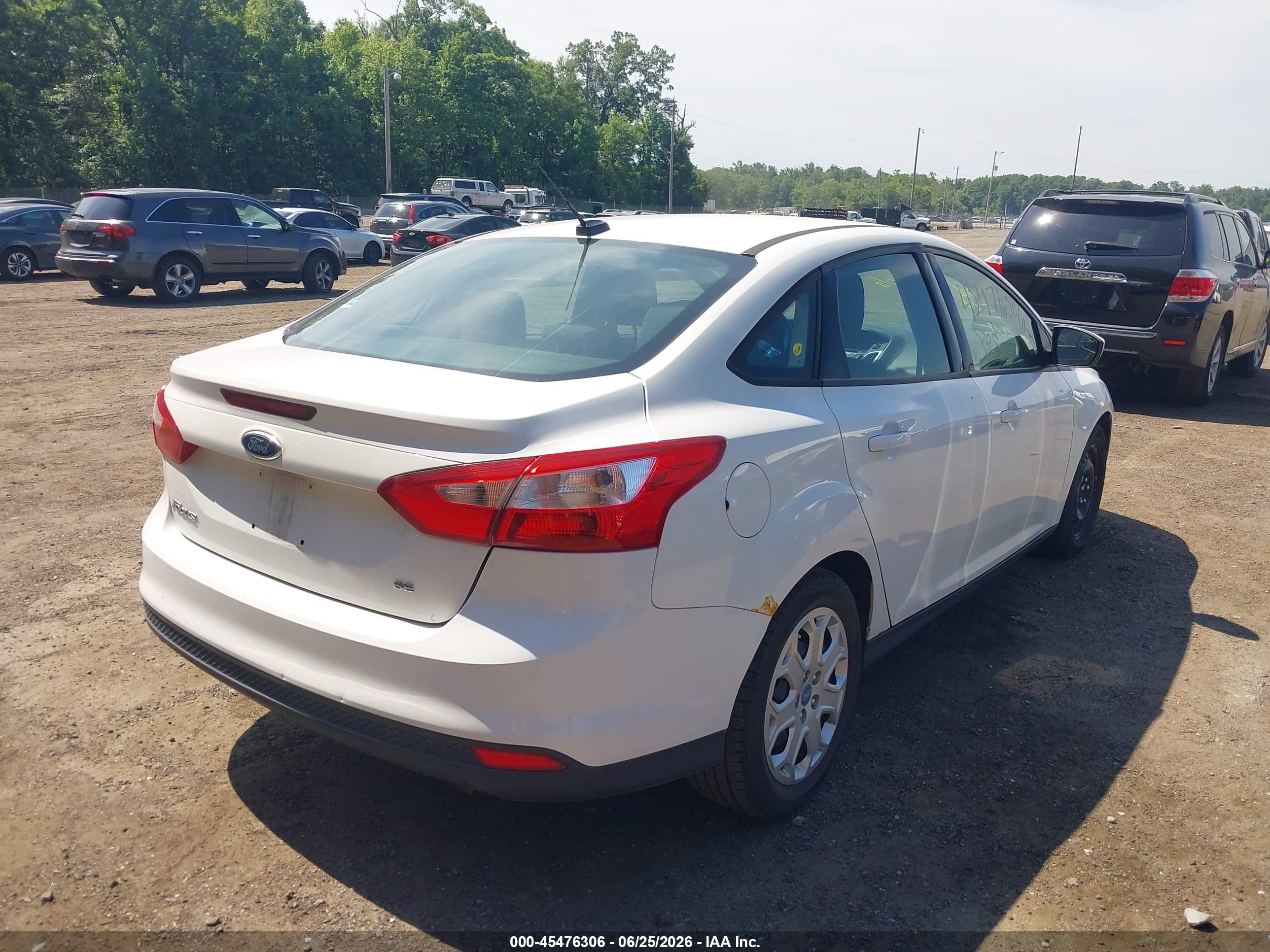 2012 Ford Focus Se White vin: 1FAHP3F26CL169781