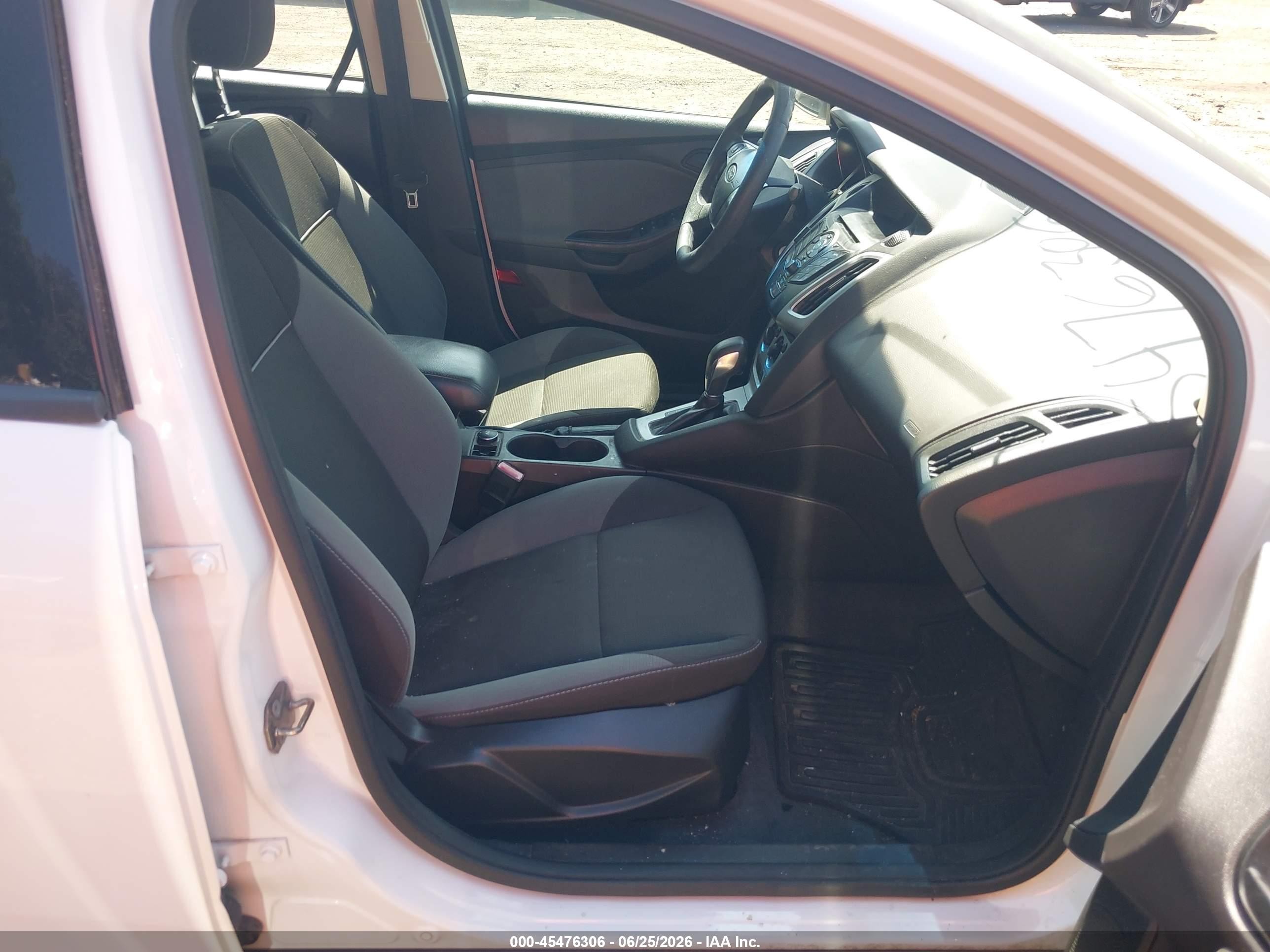 2012 Ford Focus Se White vin: 1FAHP3F26CL169781