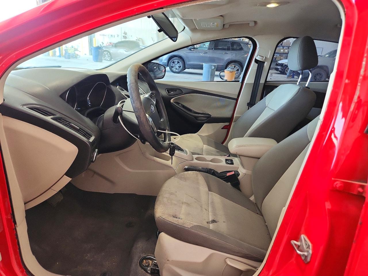 2012 Ford Focus Se Red vin: 1FAHP3F26CL174835