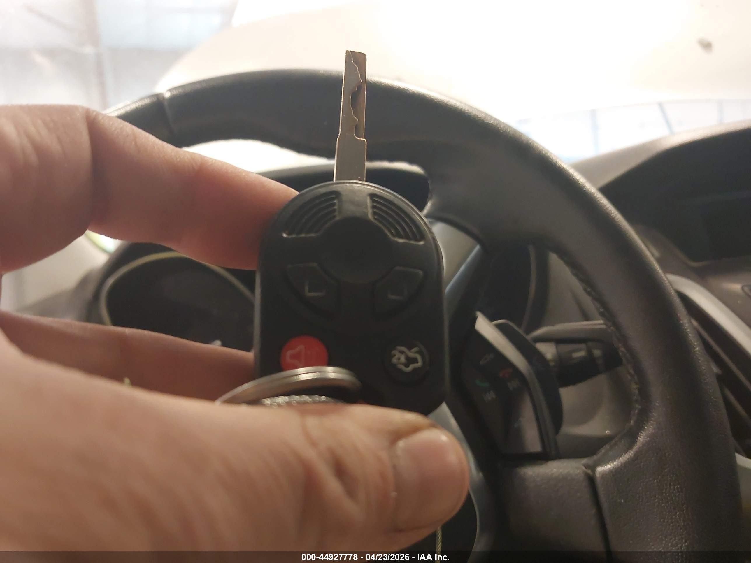 2012 Ford Focus Se Серебряный vin: 1FAHP3F26CL242650