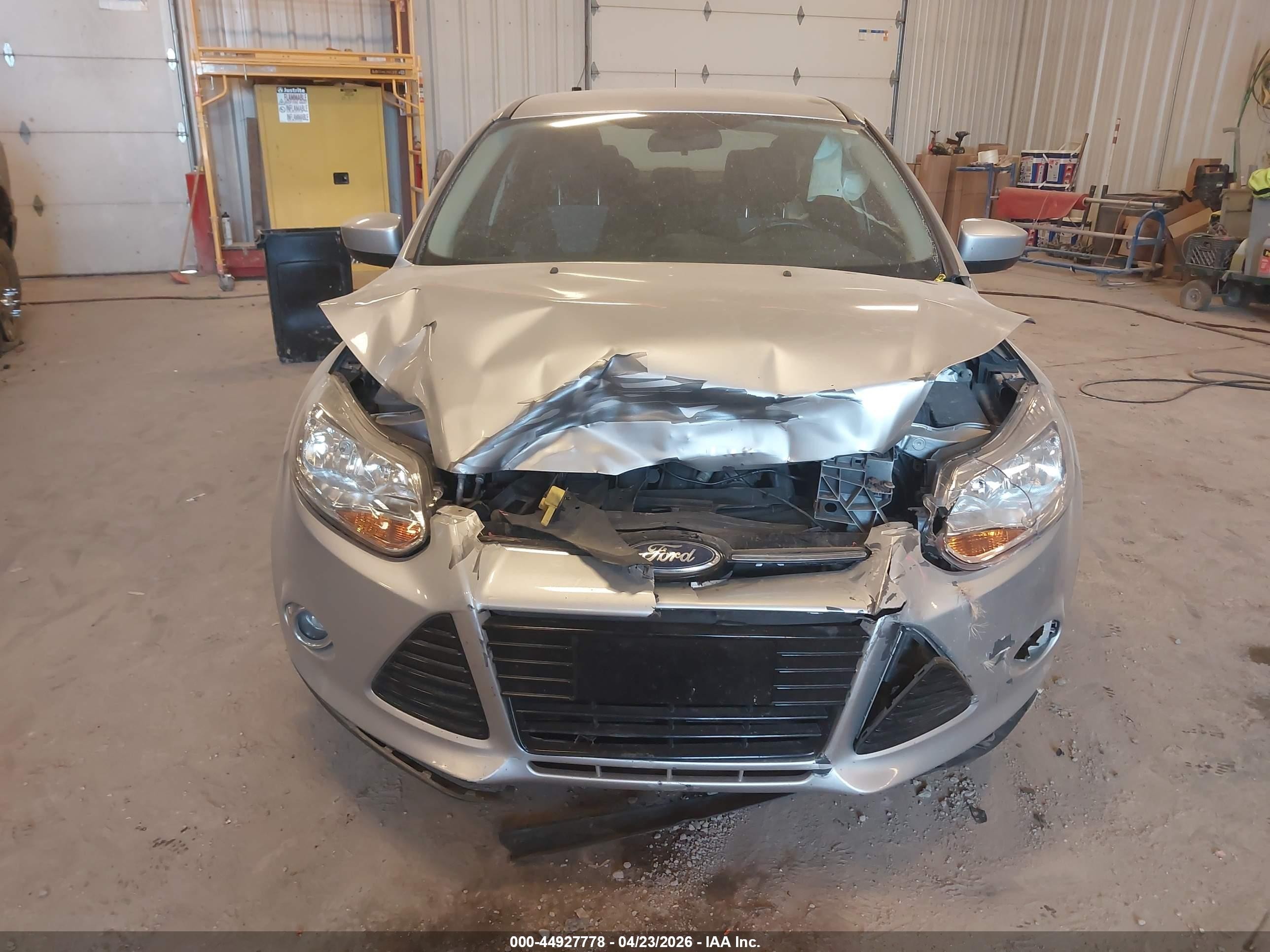 2012 Ford Focus Se Серебряный vin: 1FAHP3F26CL242650