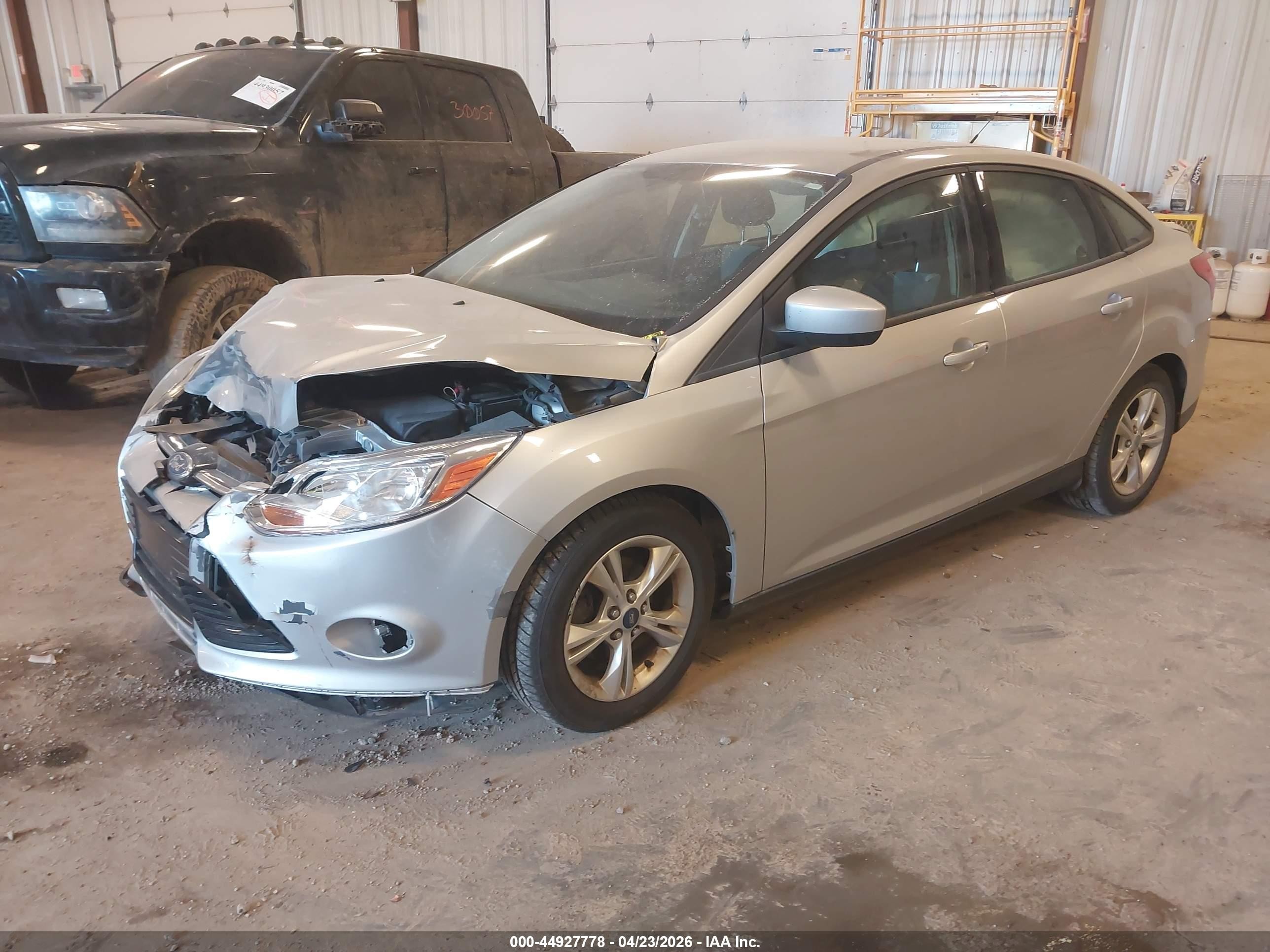 2012 Ford Focus Se Серебряный vin: 1FAHP3F26CL242650