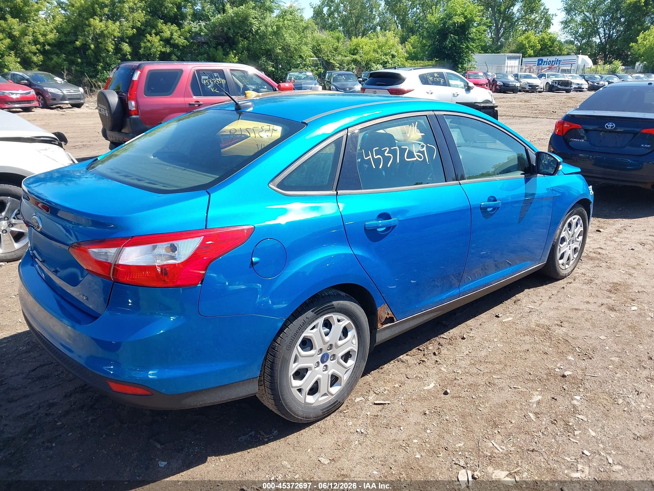 2012 Ford Focus Se Blue vin: 1FAHP3F26CL250795