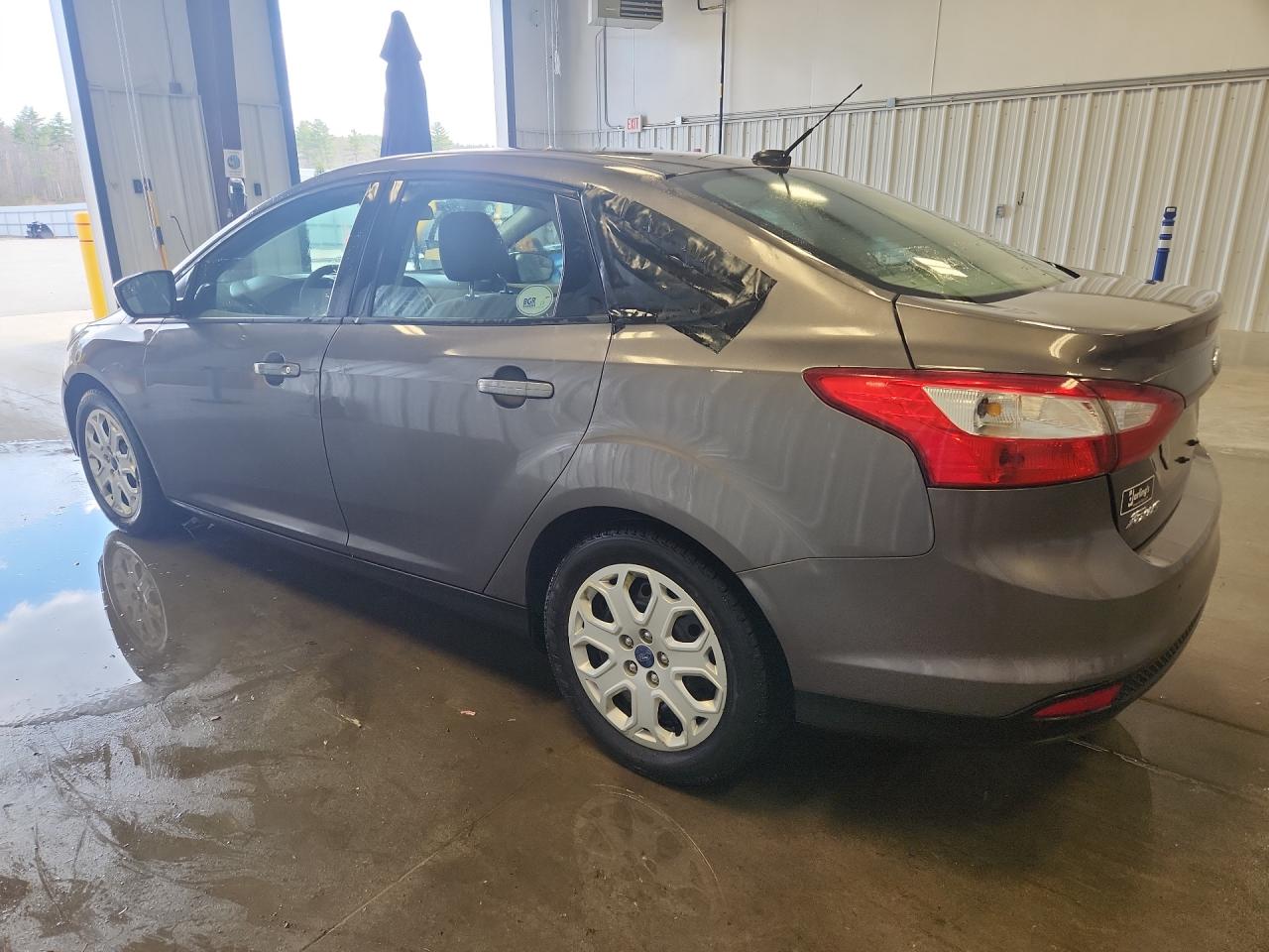 2012 Ford Focus Se Gray vin: 1FAHP3F26CL253521 Damage: Left Qtr Glass, Broken, Replacement Required