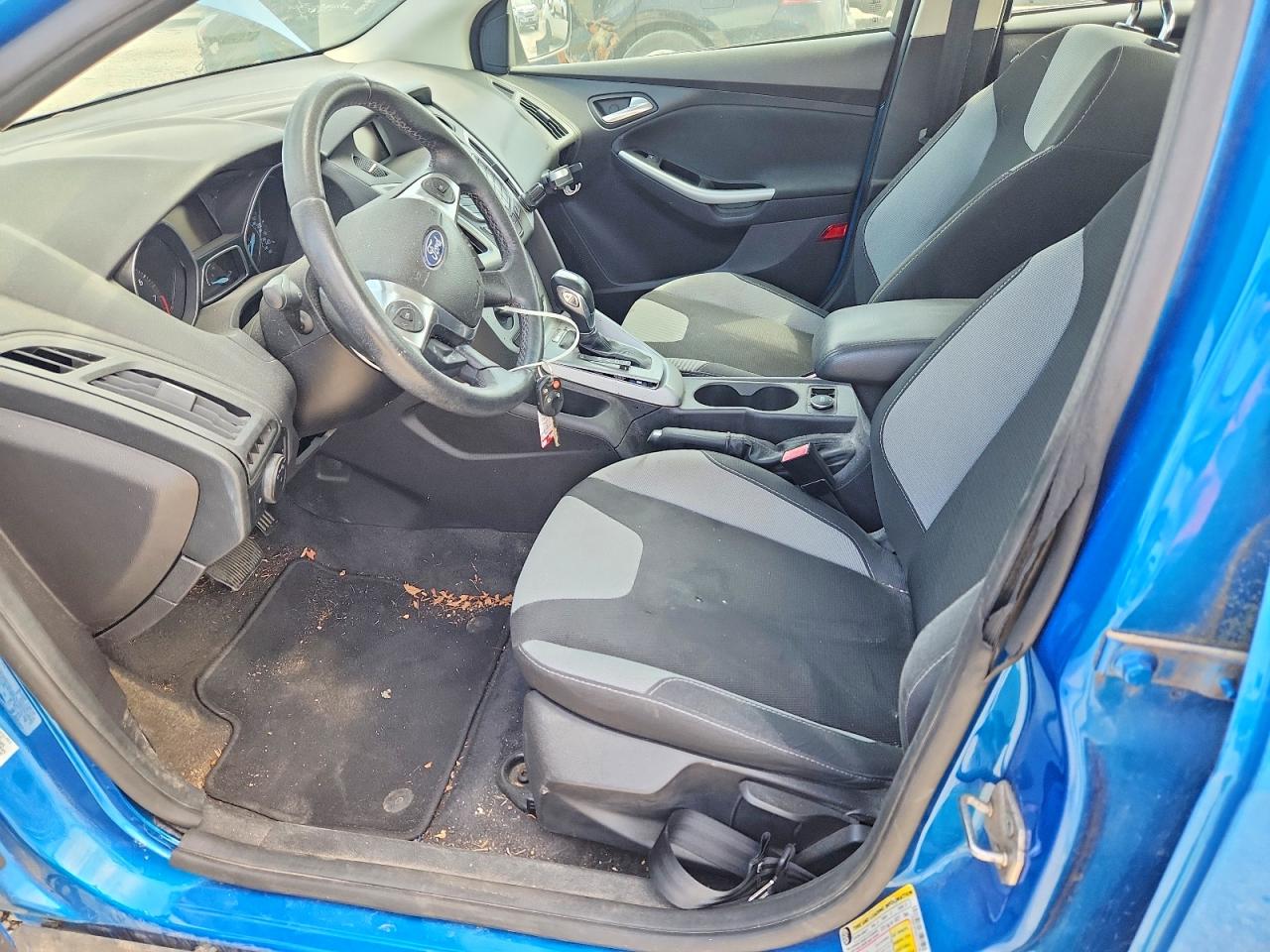2012 Ford Focus Se Blue vin: 1FAHP3F26CL273199