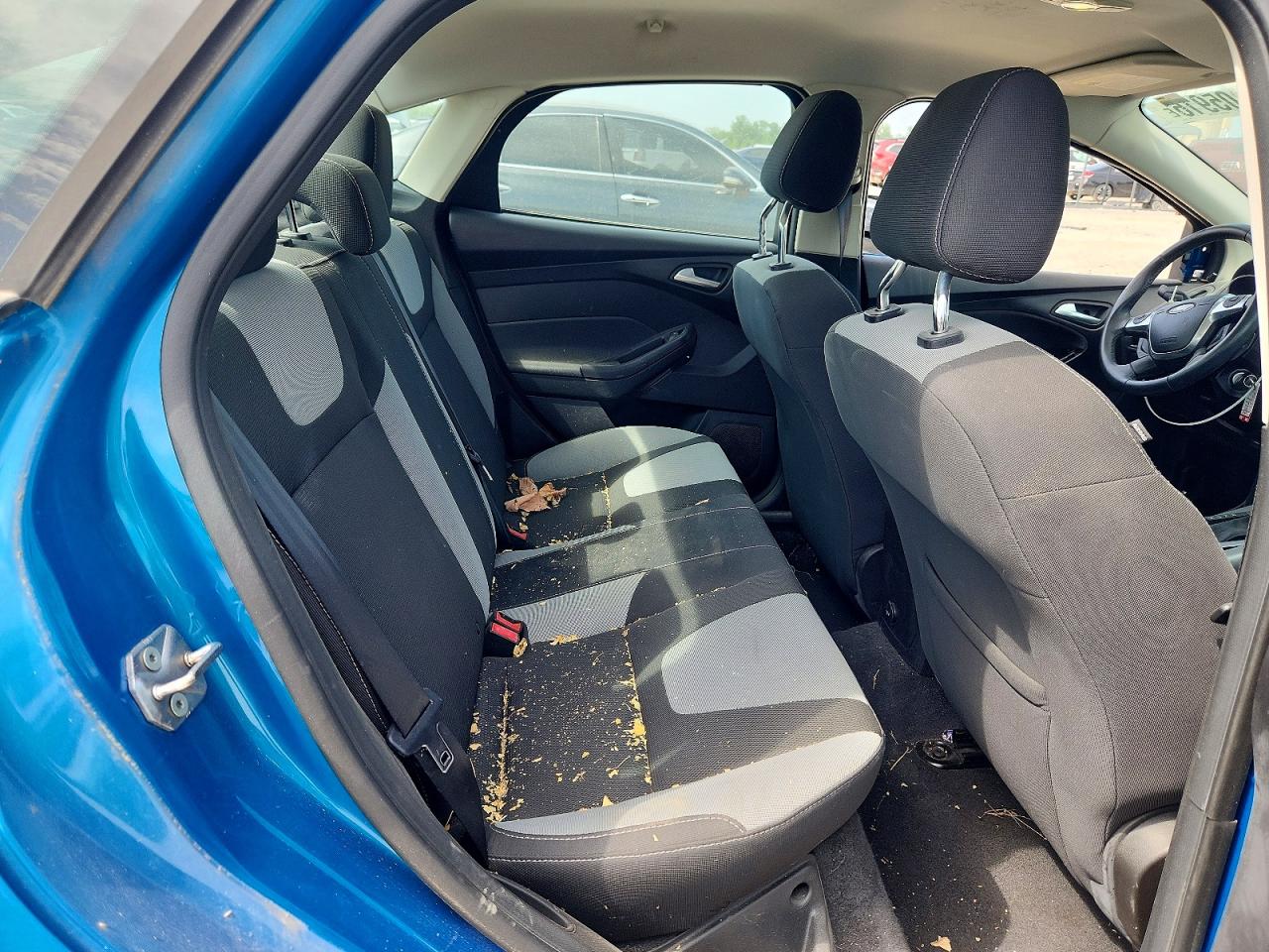 2012 Ford Focus Se Blue vin: 1FAHP3F26CL273199