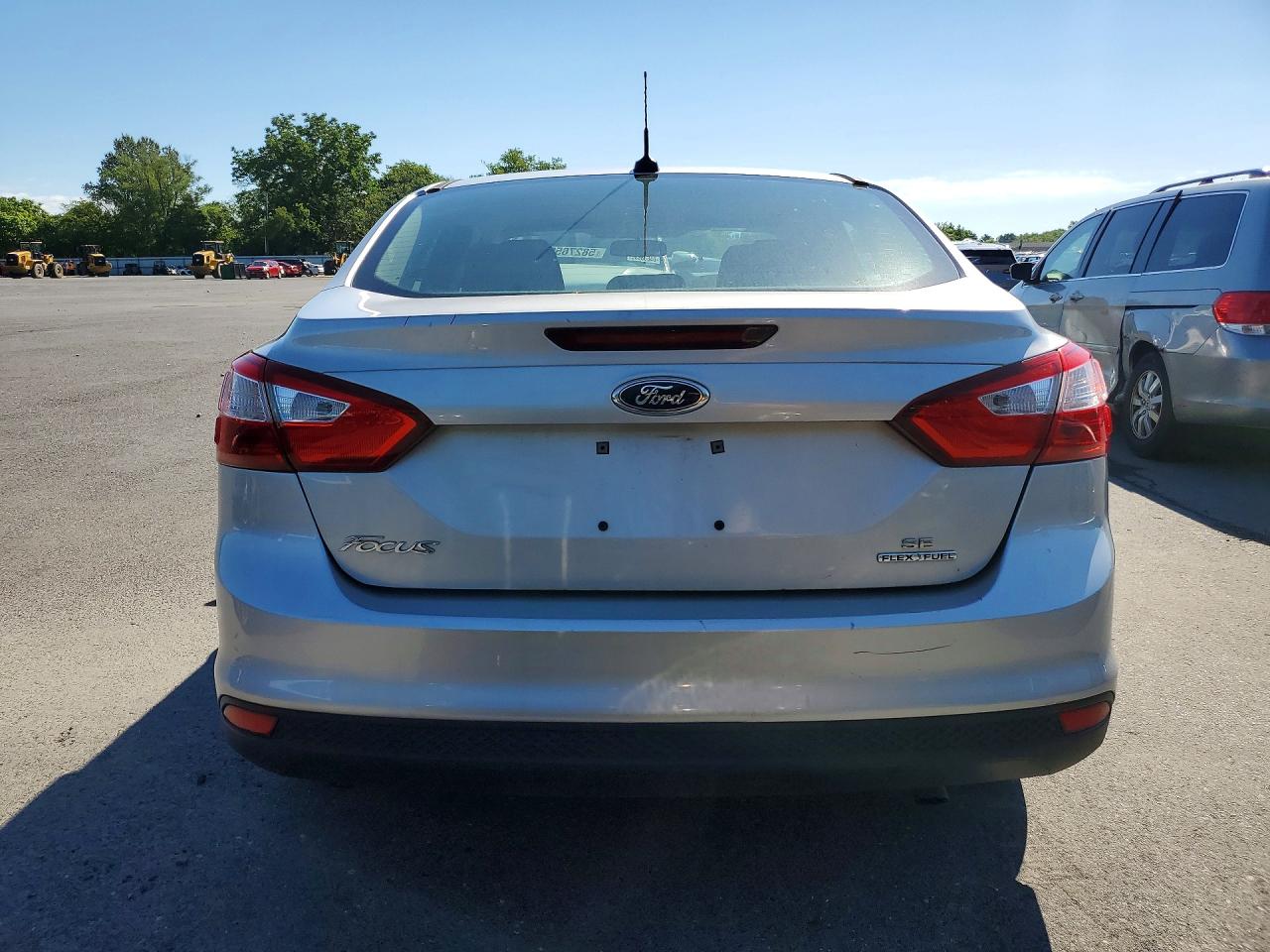2012 Ford Focus Se Silver vin: 1FAHP3F26CL404468