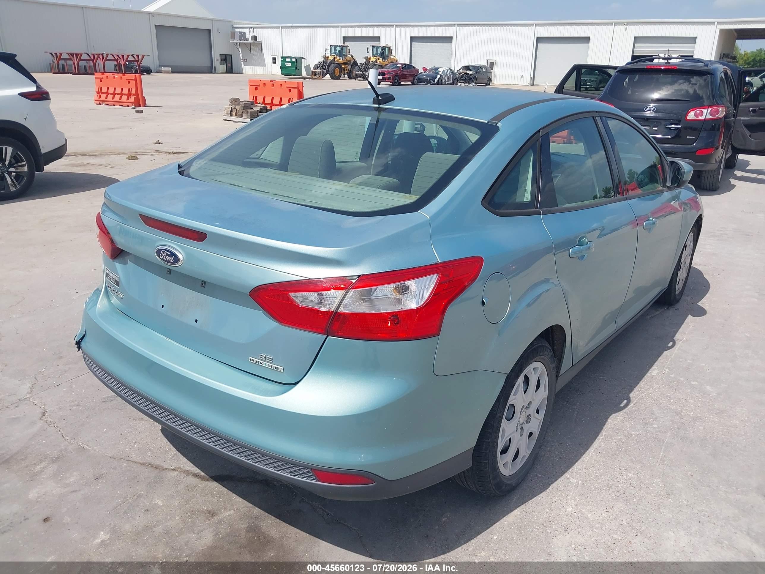 2012 Ford Focus Se Teal vin: 1FAHP3F26CL471040