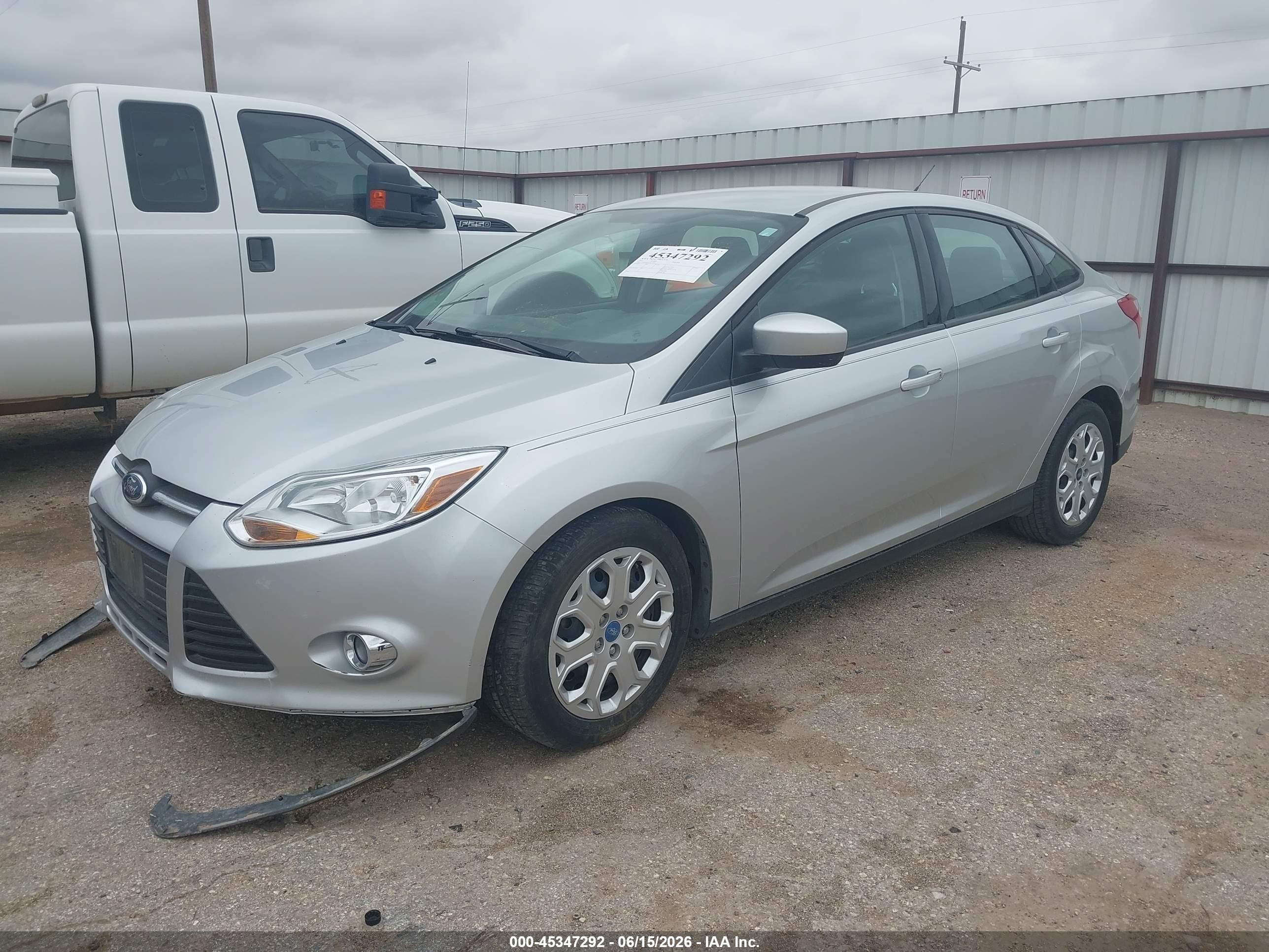 2012 Ford Focus Se Silver vin: 1FAHP3F27CL140581