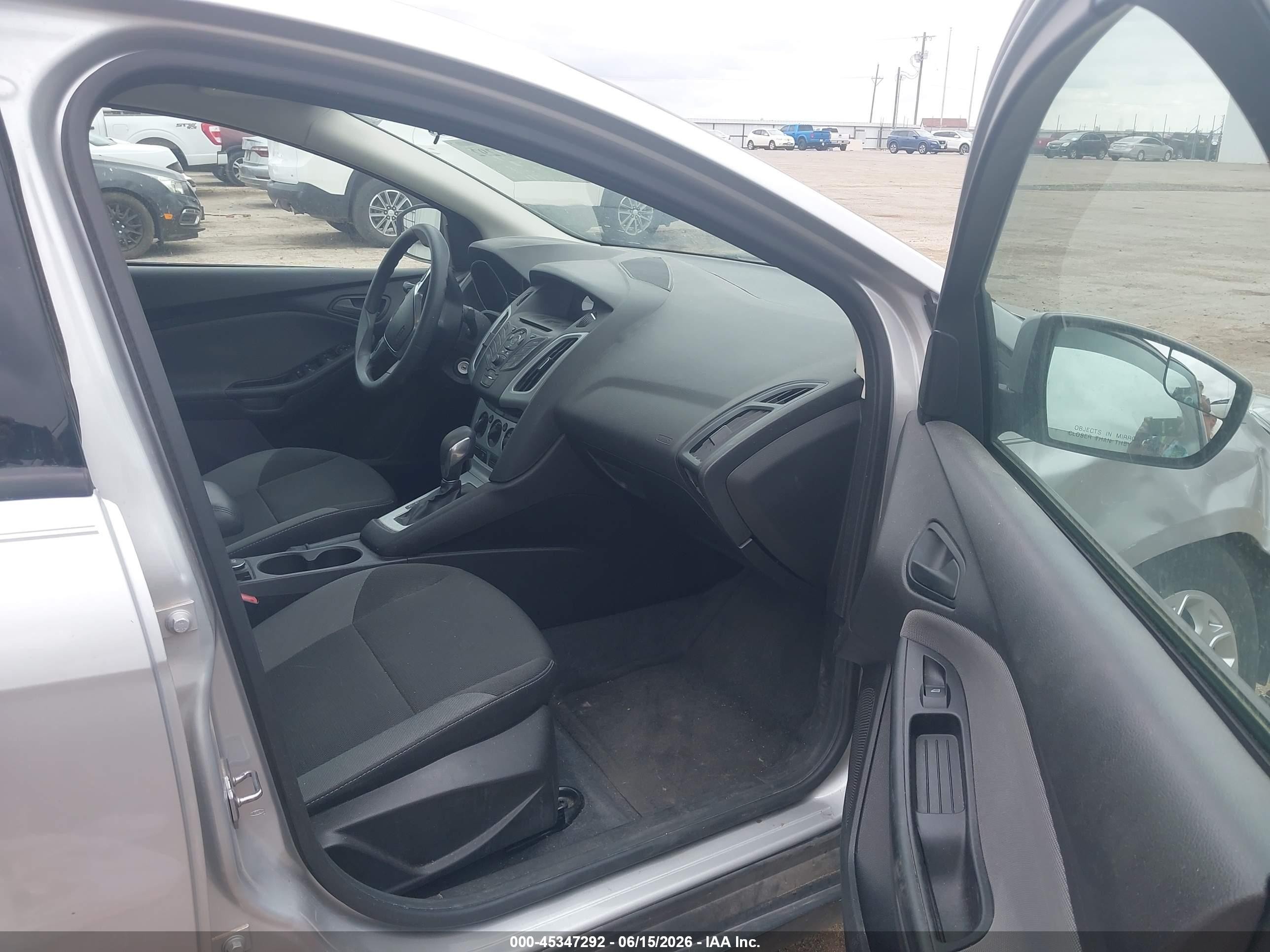 2012 Ford Focus Se Silver vin: 1FAHP3F27CL140581