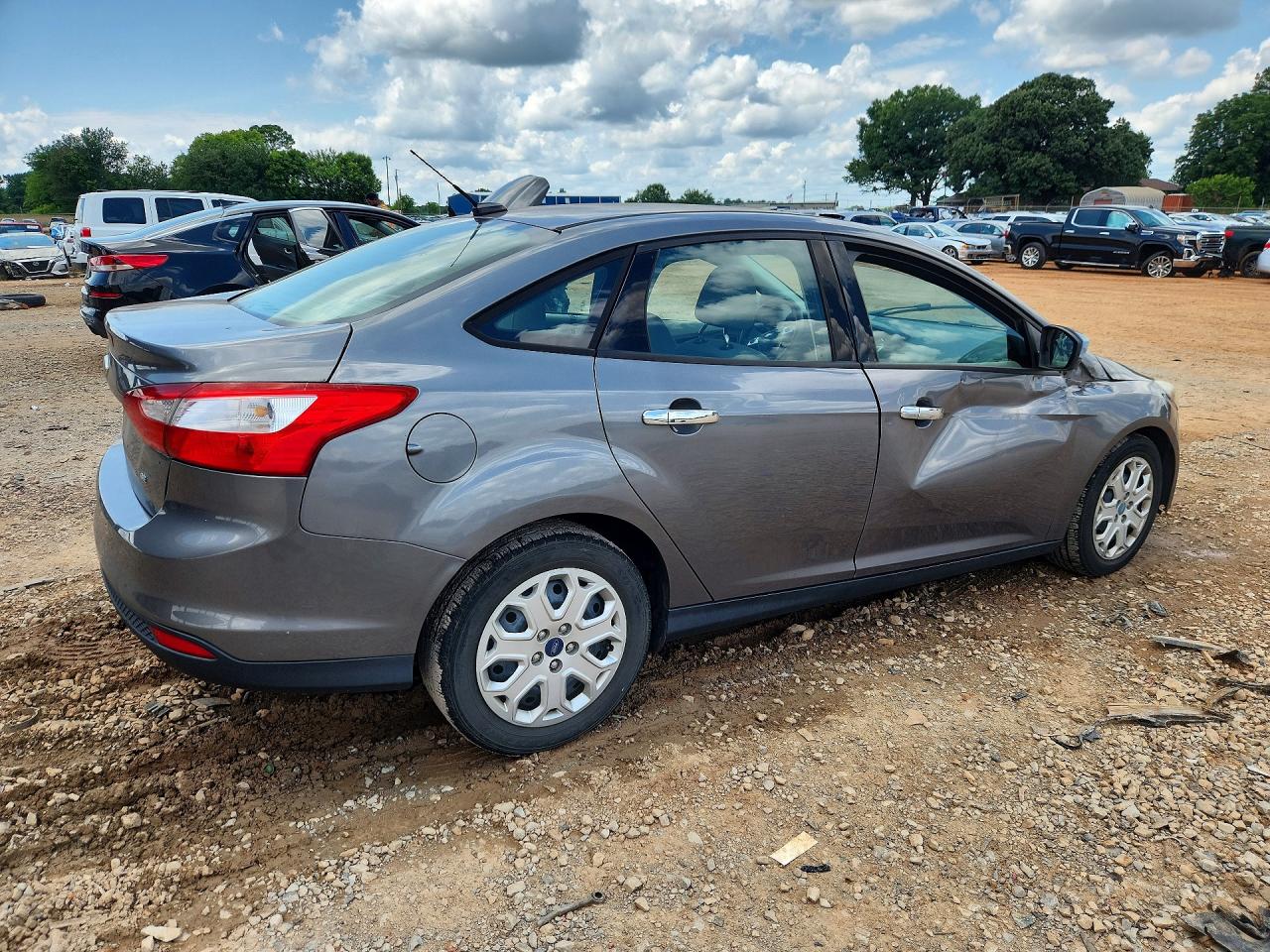 2012 Ford Focus Se Gray vin: 1FAHP3F27CL159969