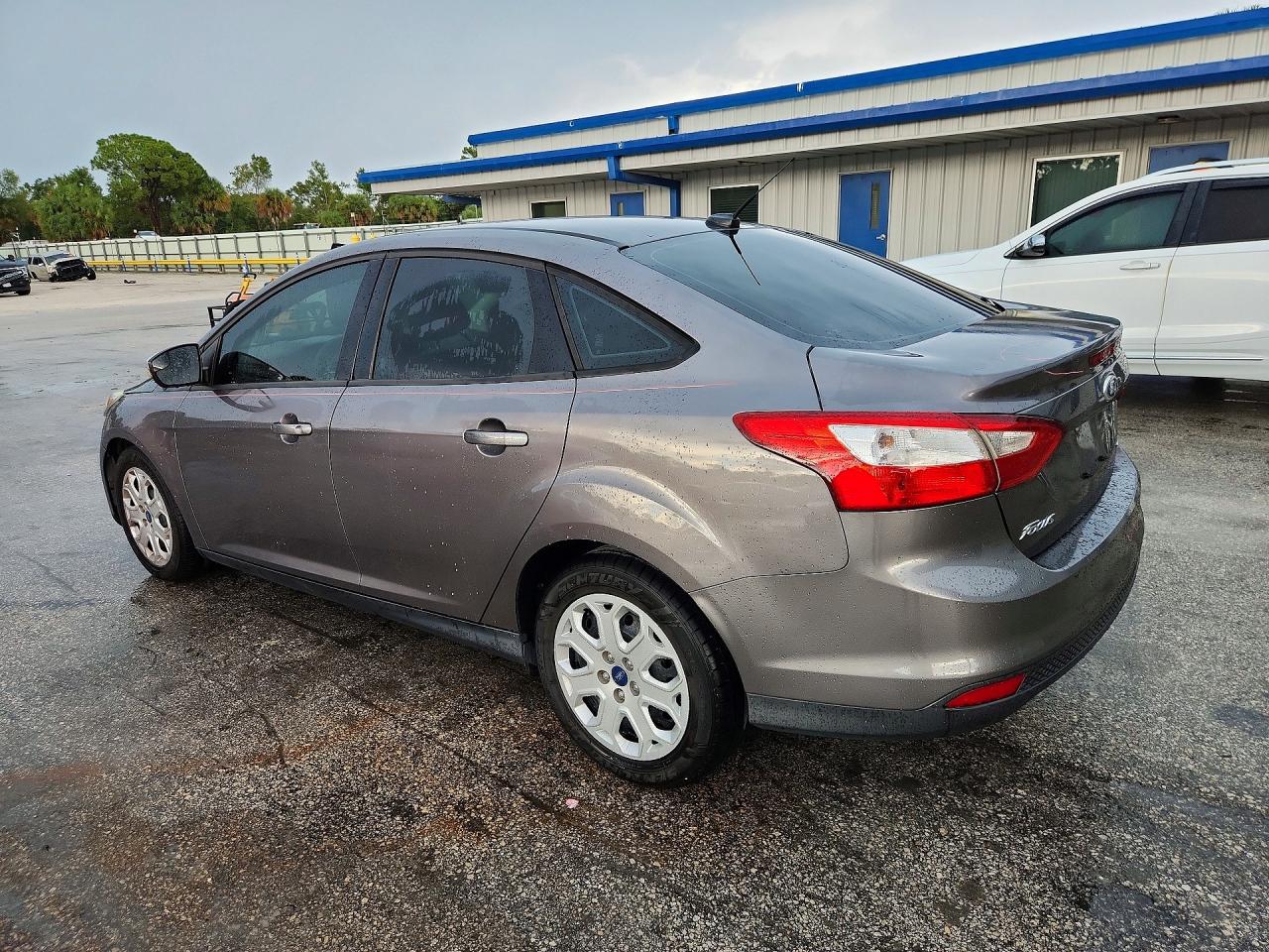 2012 Ford Focus Se Gray vin: 1FAHP3F27CL187481