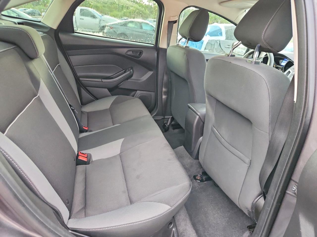 2012 Ford Focus Se Gray vin: 1FAHP3F27CL187481