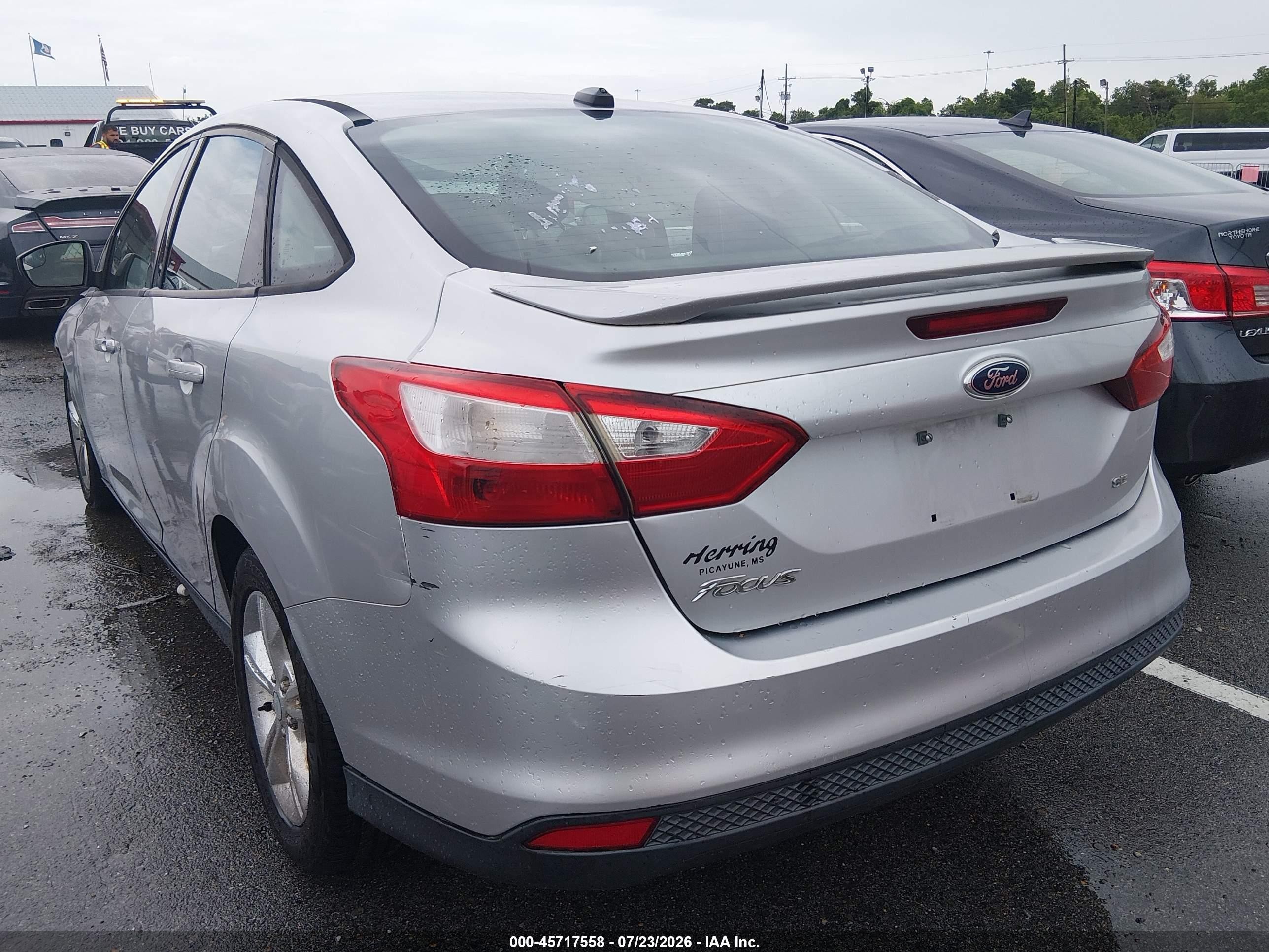 2012 Ford Focus Se Silver vin: 1FAHP3F27CL204957