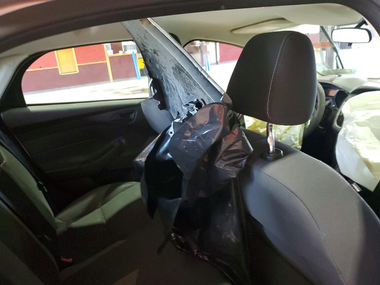 2012 Ford Focus Se Silver vin: 1FAHP3F27CL217059