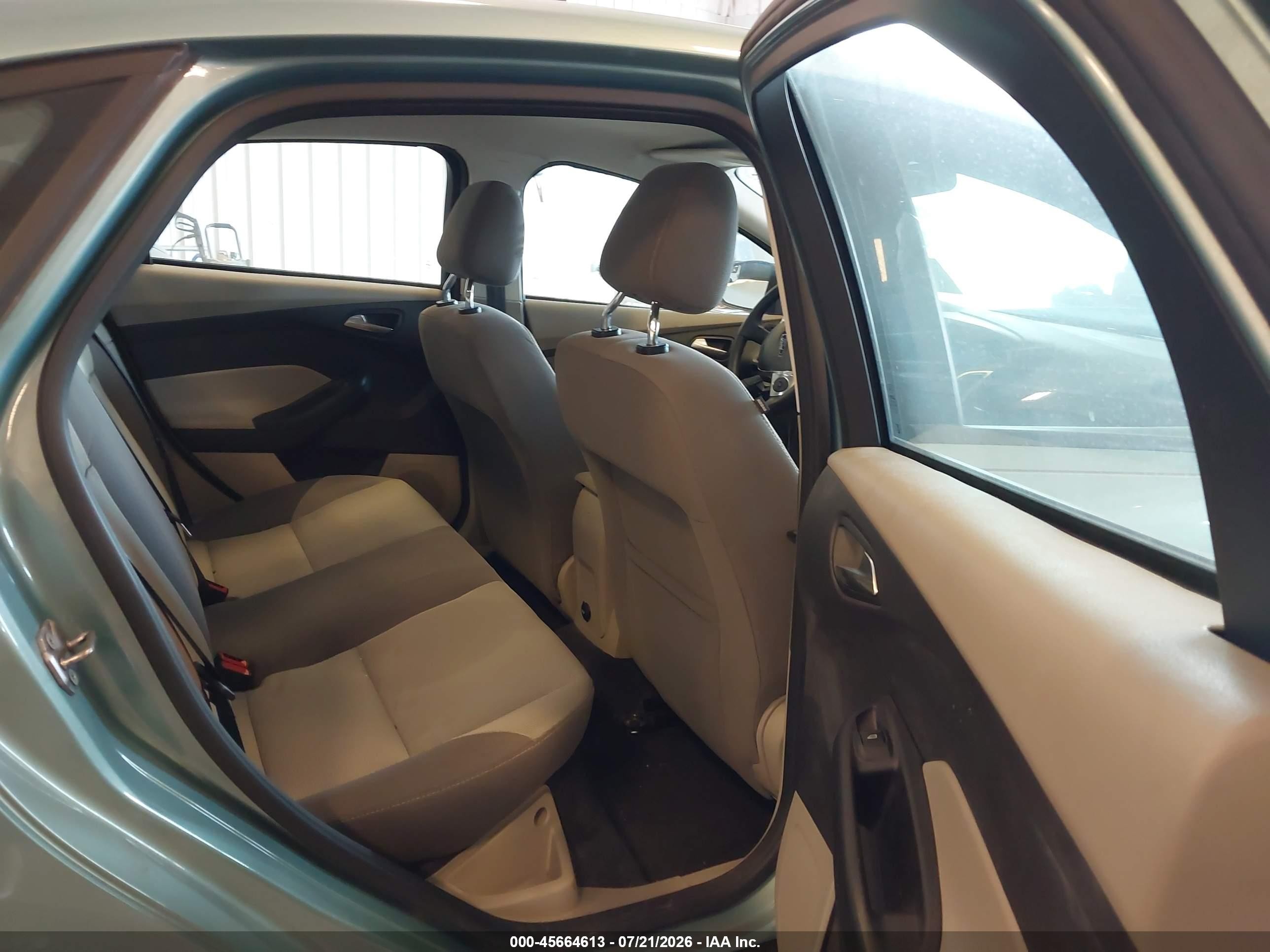 2012 Ford Focus Se Blue vin: 1FAHP3F27CL225730