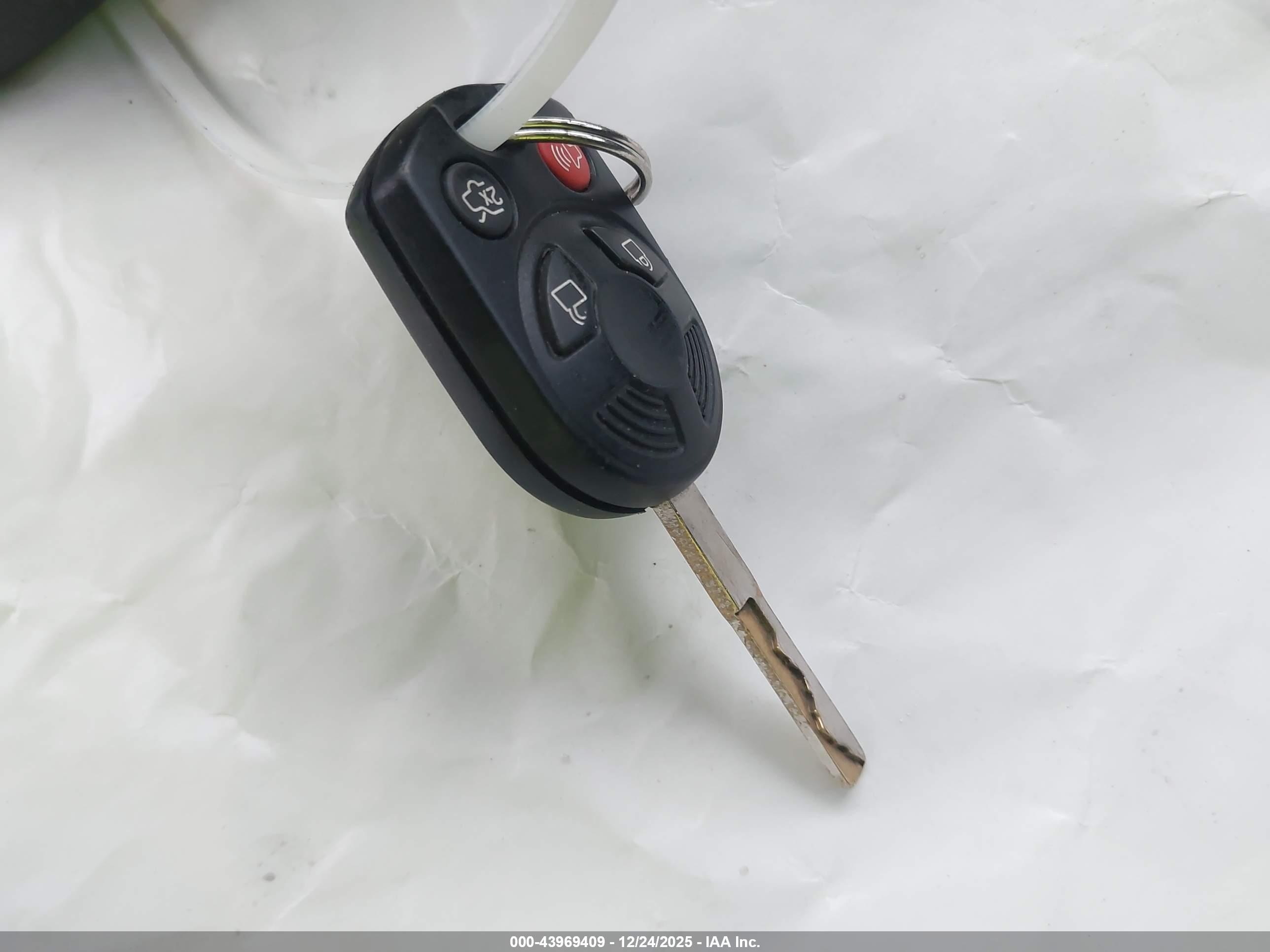 2012 Ford Focus Se Silver vin: 1FAHP3F27CL250885
