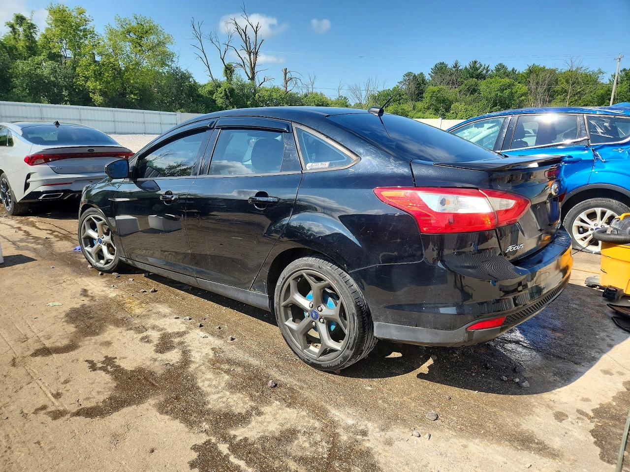 2012 Ford Focus Se Black vin: 1FAHP3F27CL255021