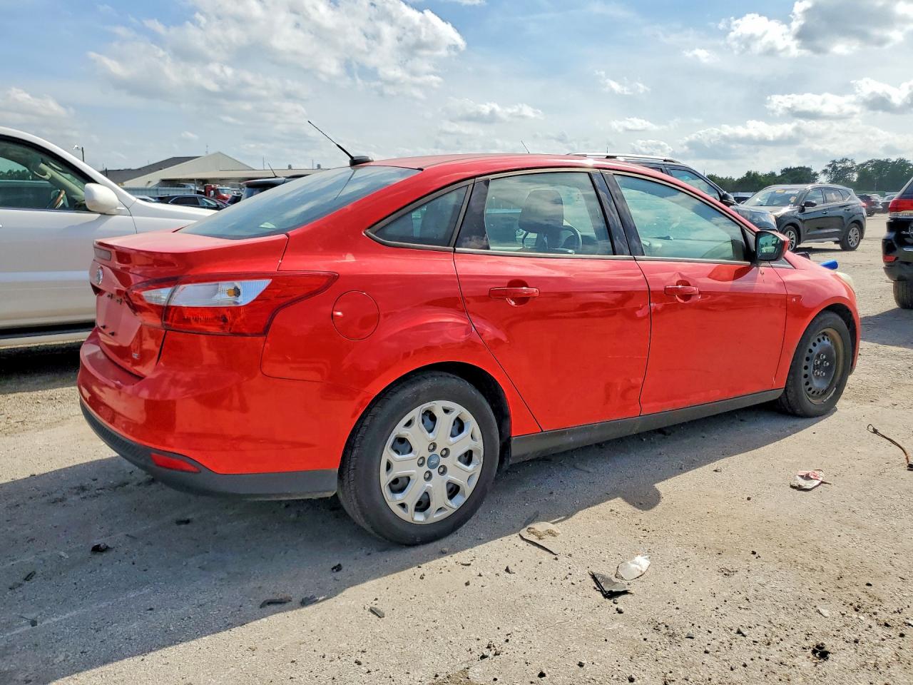 2012 Ford Focus Se Red vin: 1FAHP3F27CL265063