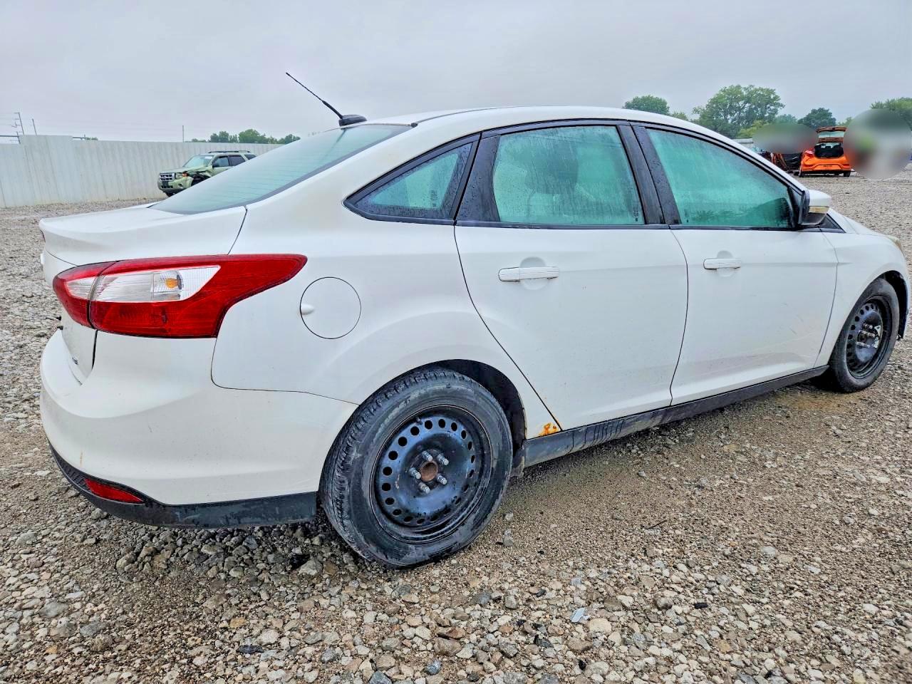 2012 Ford Focus Se White vin: 1FAHP3F27CL272210