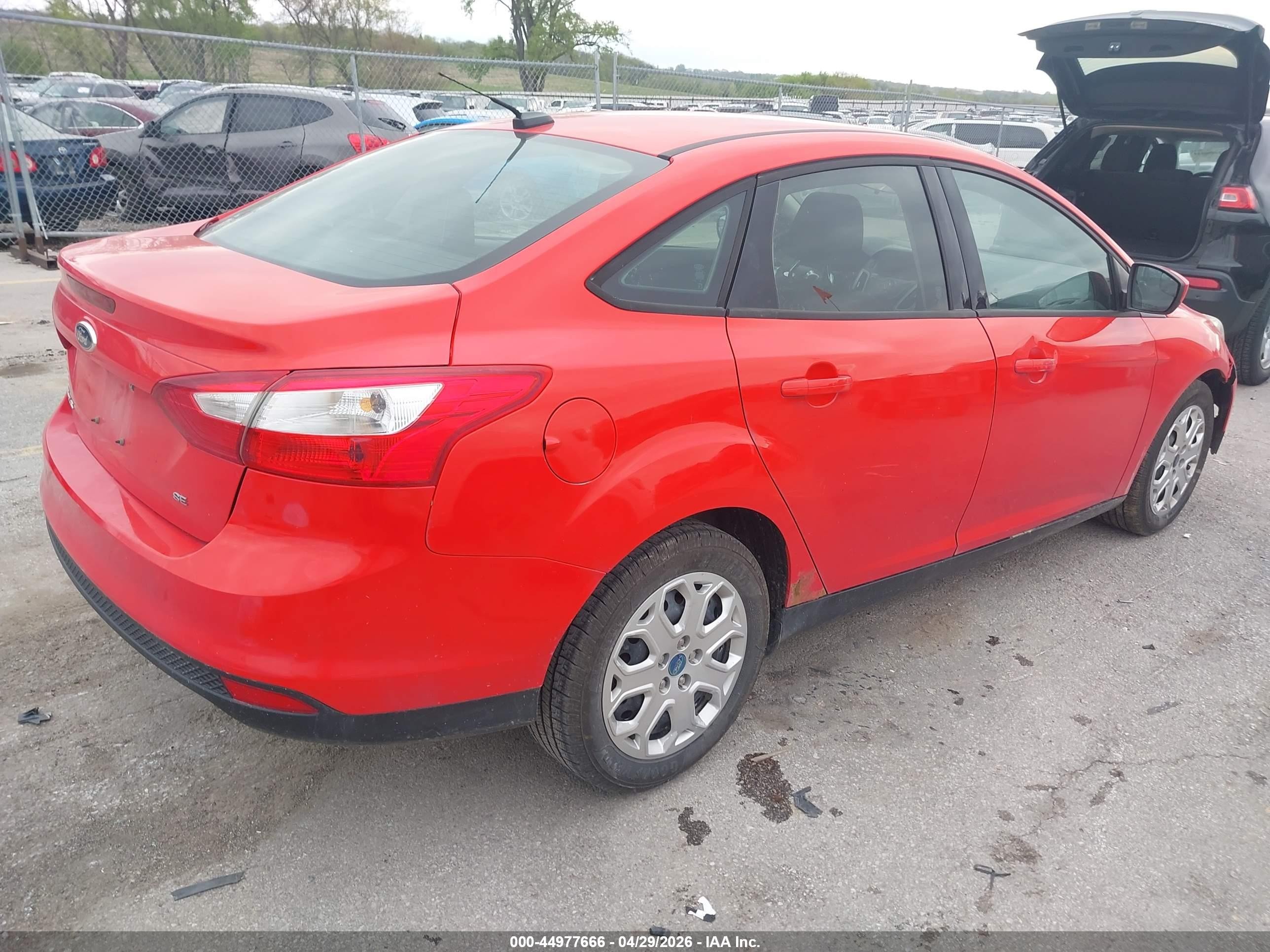 2012 Ford Focus Se Red vin: 1FAHP3F27CL279867