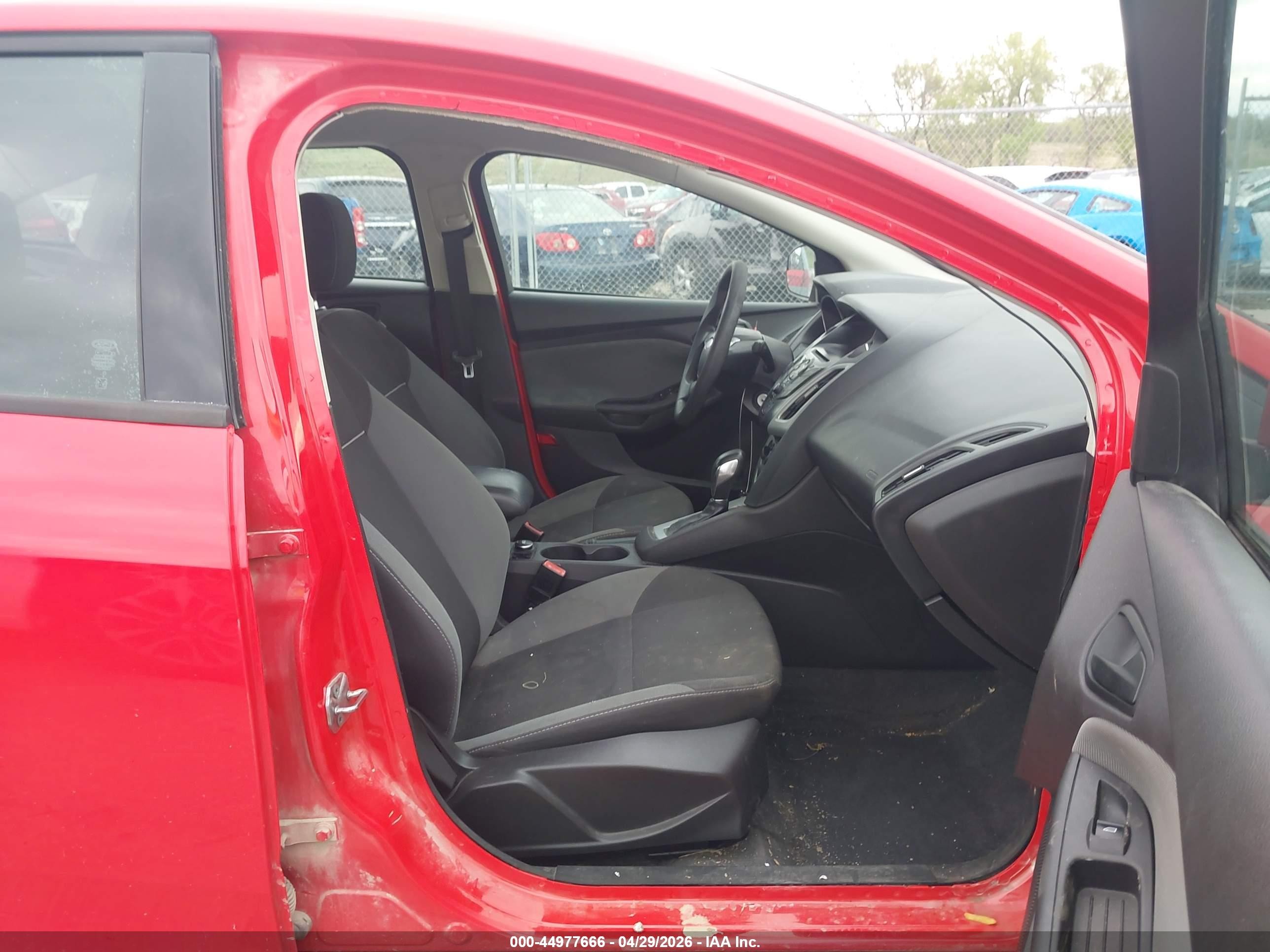 2012 Ford Focus Se Red vin: 1FAHP3F27CL279867