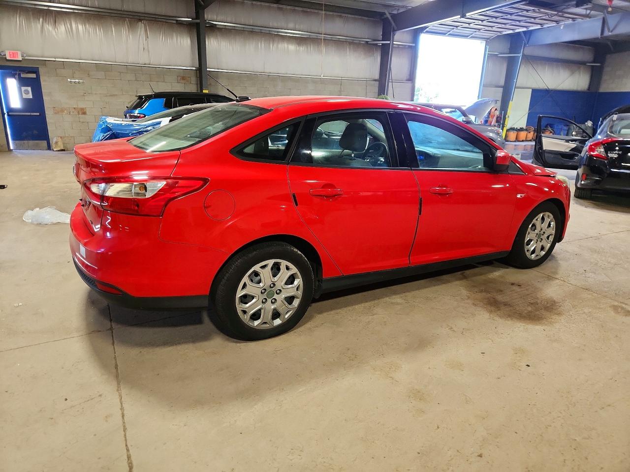 2012 Ford Focus Se Красный vin: 1FAHP3F27CL297477