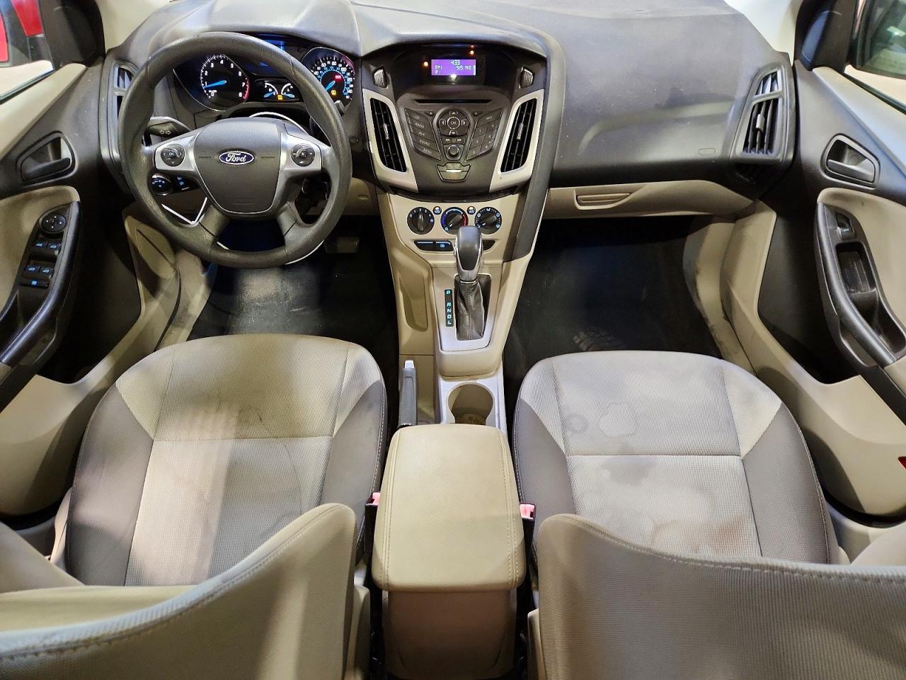 2012 Ford Focus Se Красный vin: 1FAHP3F27CL297477