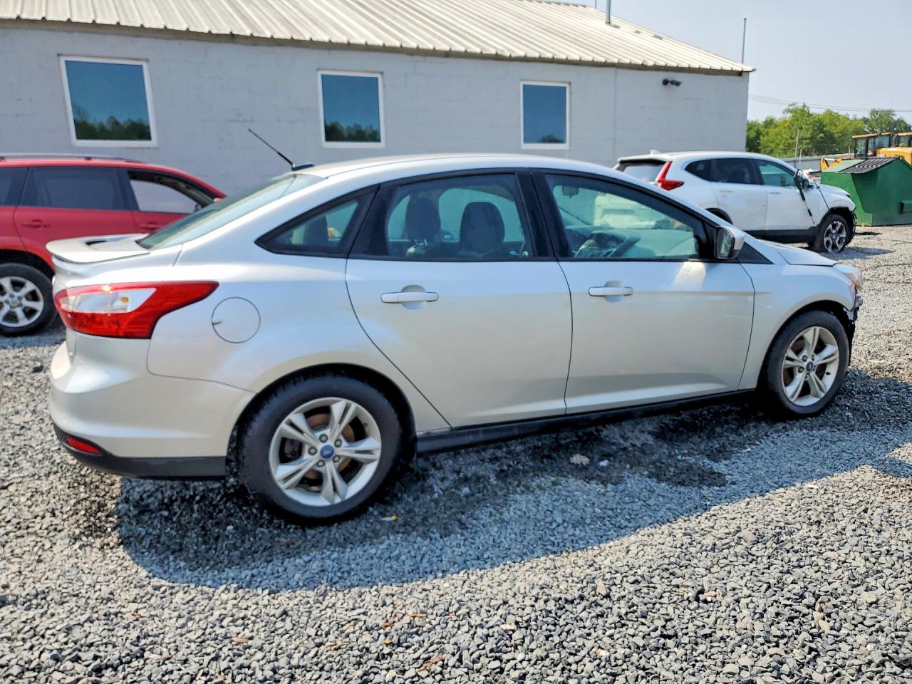 2012 Ford Focus Se Silver vin: 1FAHP3F27CL442274