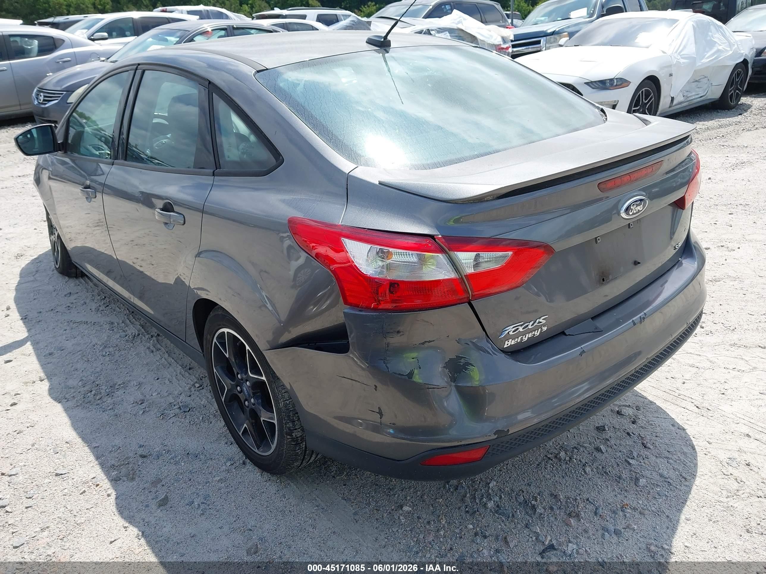 2012 Ford Focus Se Gray vin: 1FAHP3F27CL442906